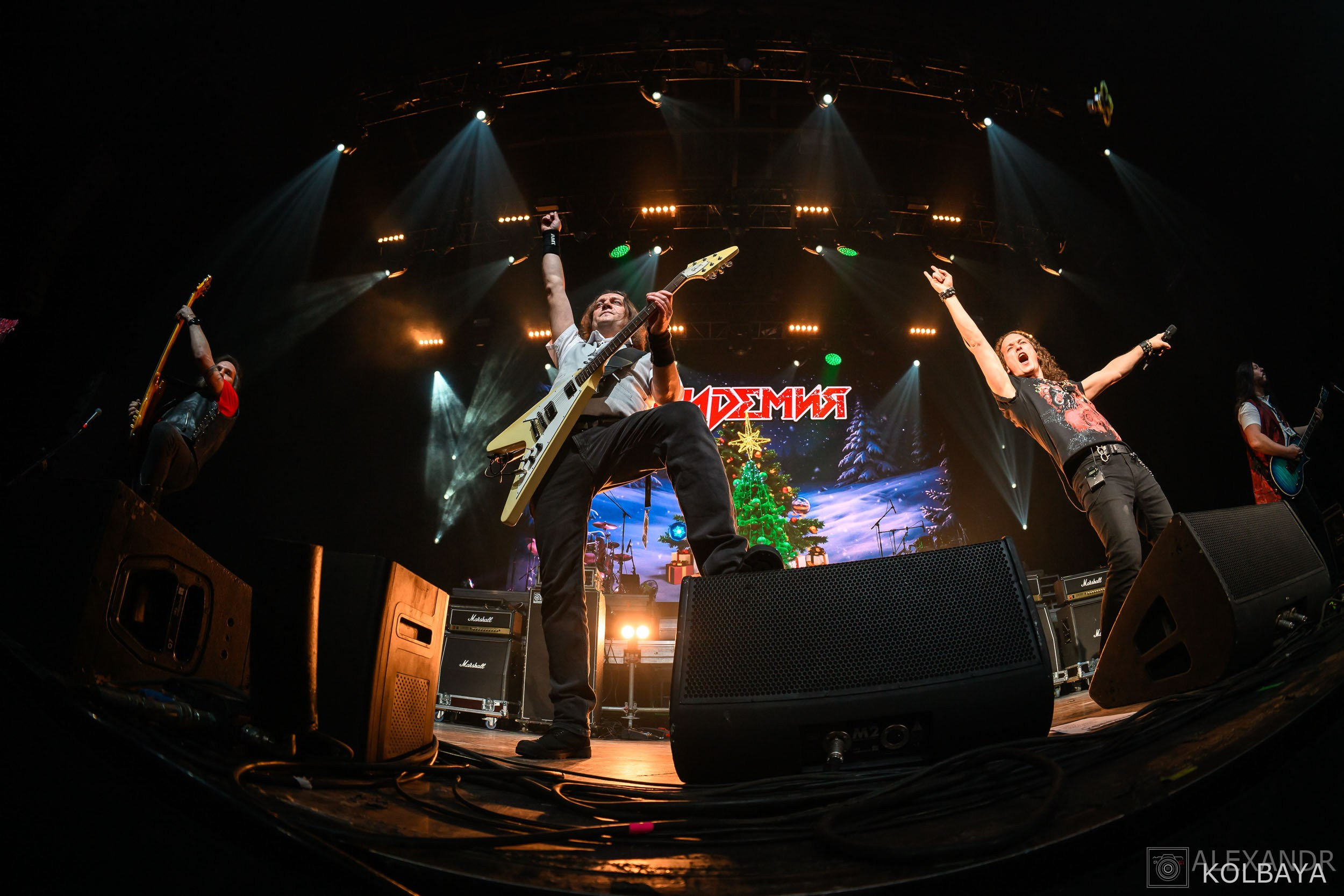 Фоторепортаж с Метал-Елки 2026. Концертный и театральный репортажный фотограф в Москве Александр Колбая