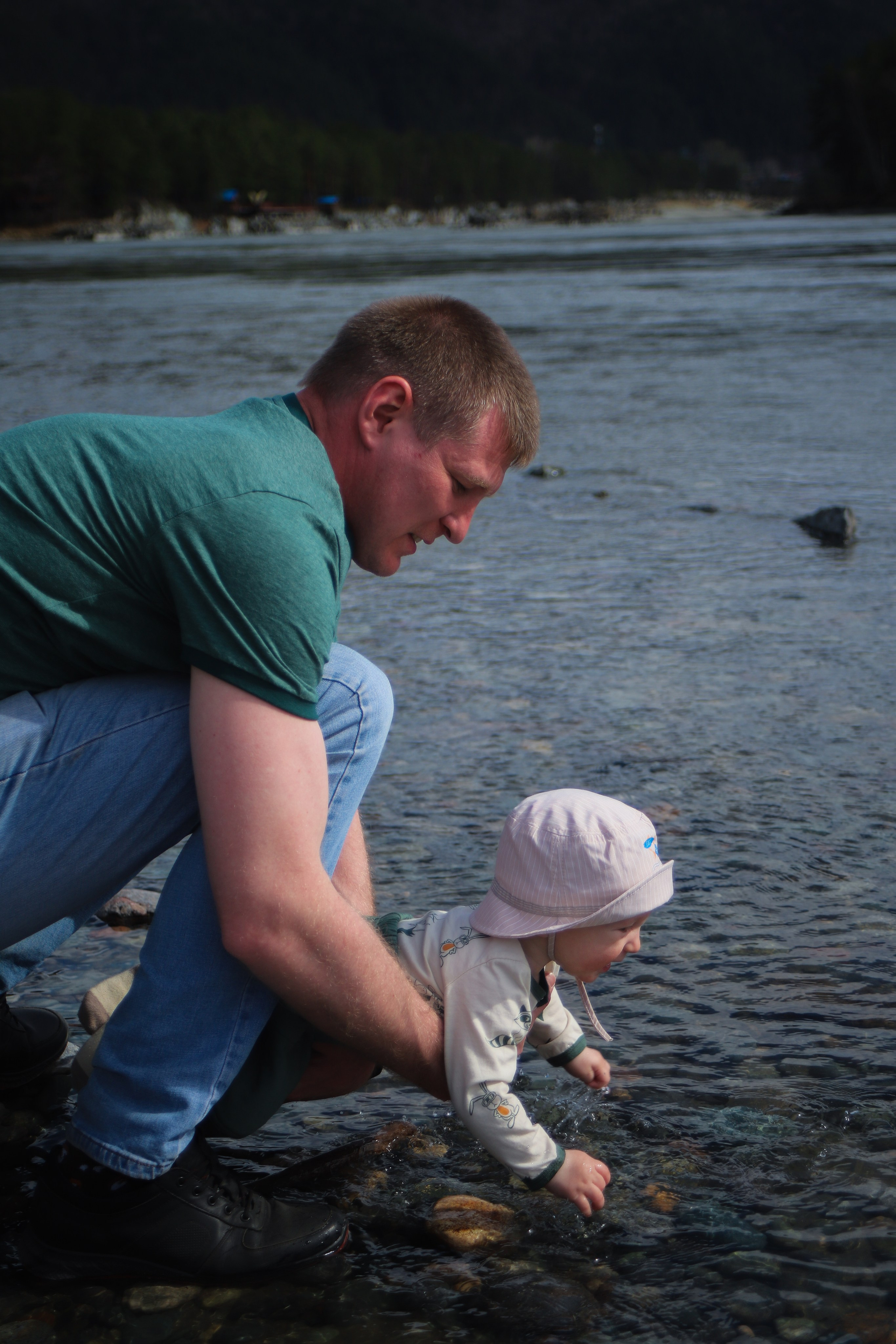 Анна & семья. Фотограф Нина Брандт в Горном Алтае