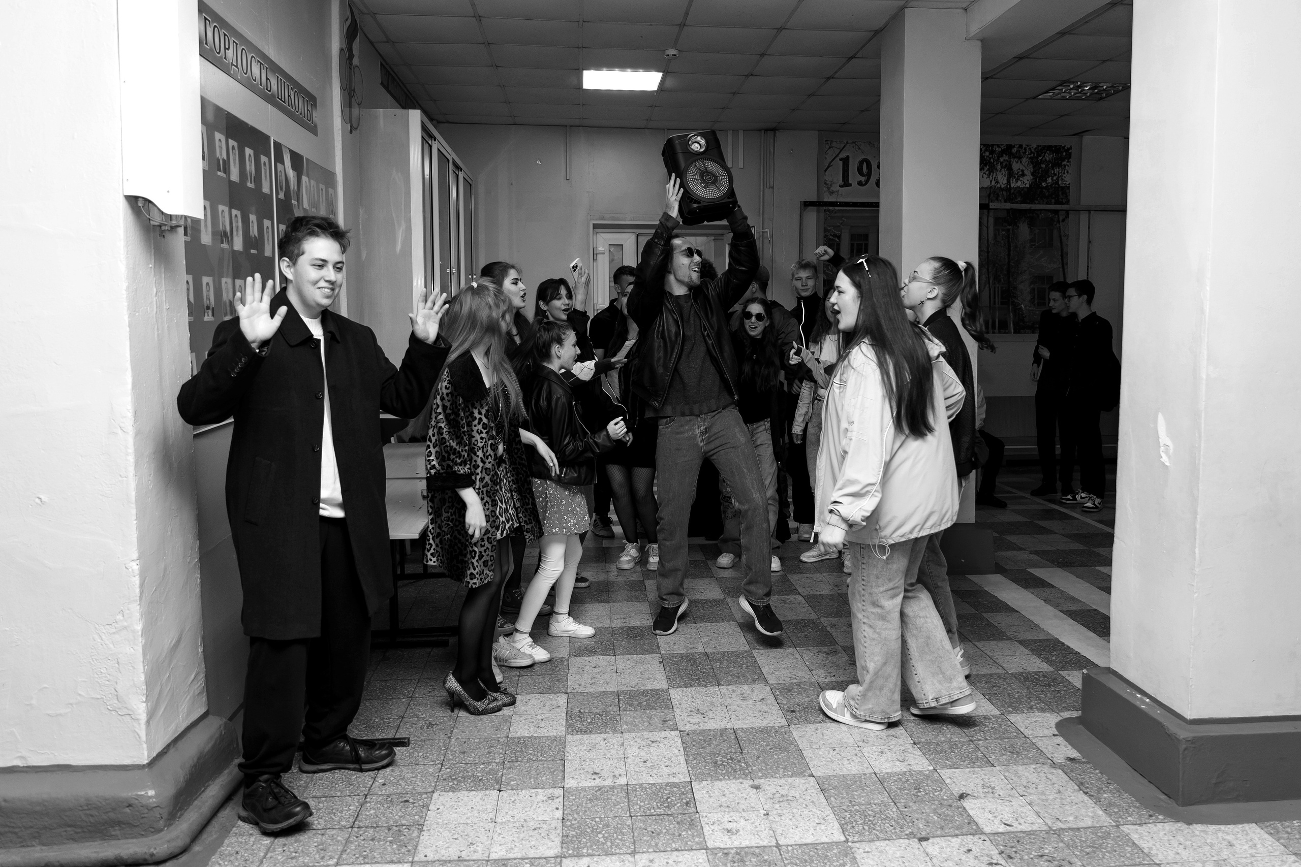 11 класс день не послушания в школе. Фотограф Любовь Корниенко, Примоский край