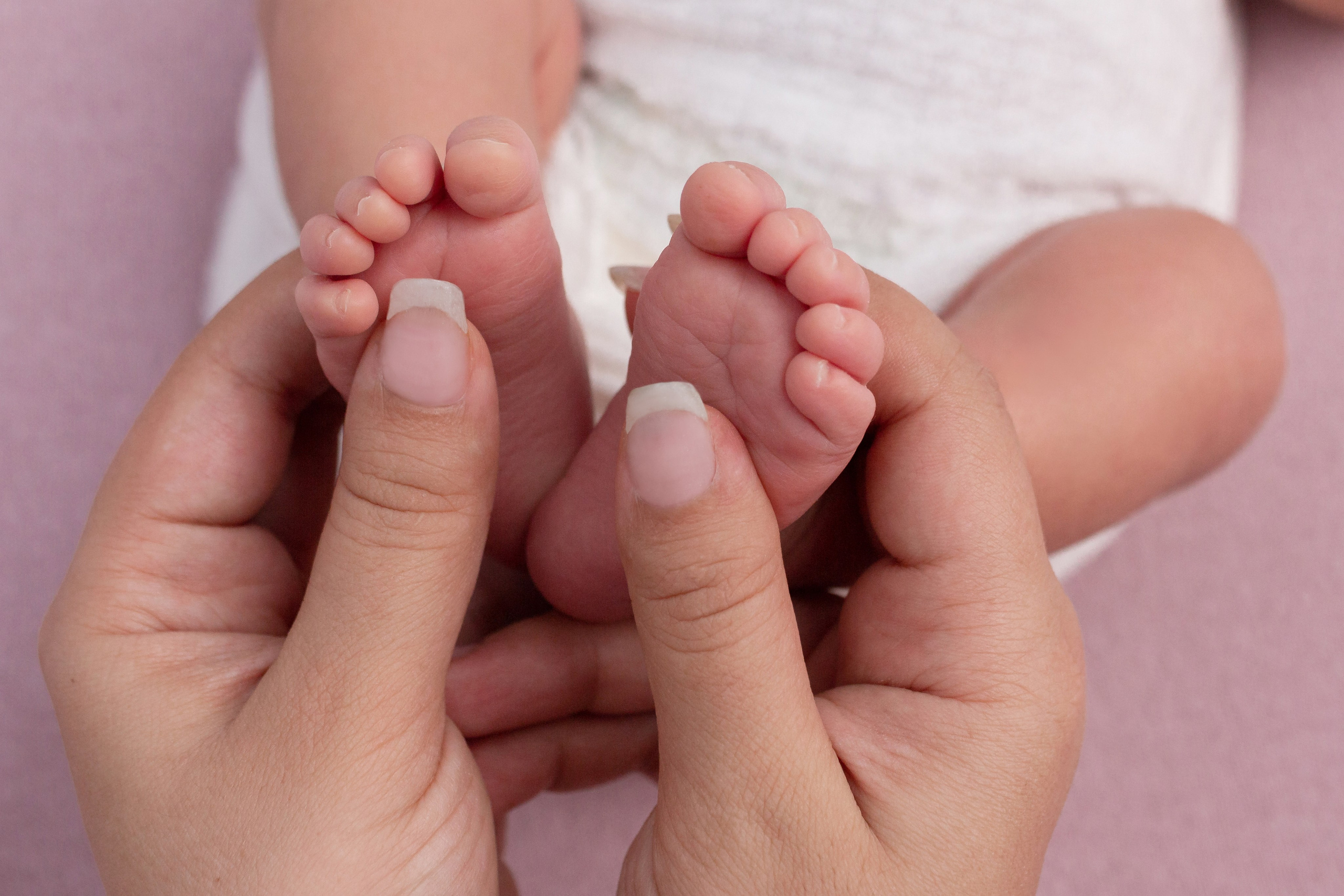 Классический стиль newborn. Фотограф новорождённых Анапа Елена Кушнарь