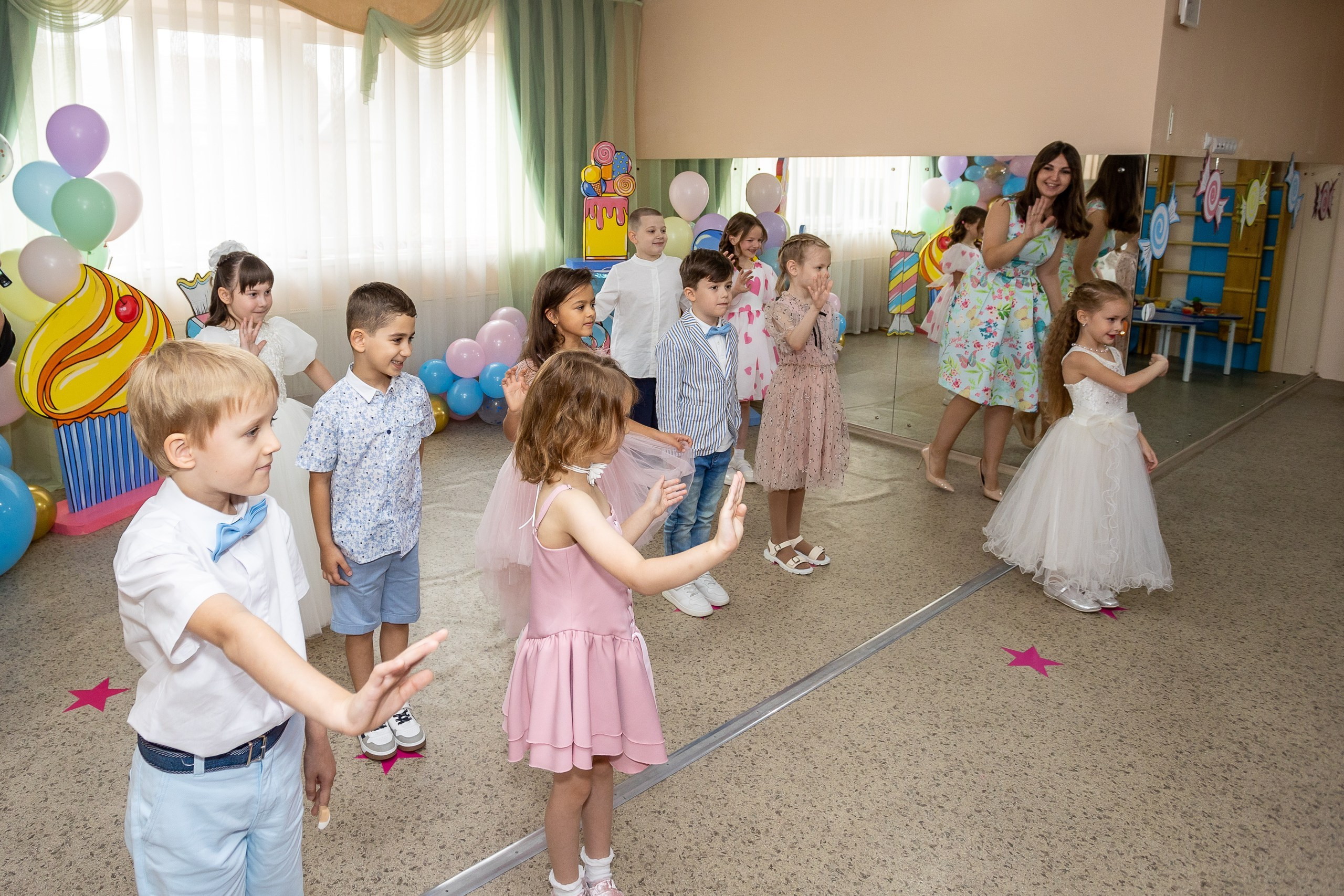 Выпускной Детский сад, 2 часа, 8000. Выпускные альбомы Майкоп, Краснодар Елена Золотарева