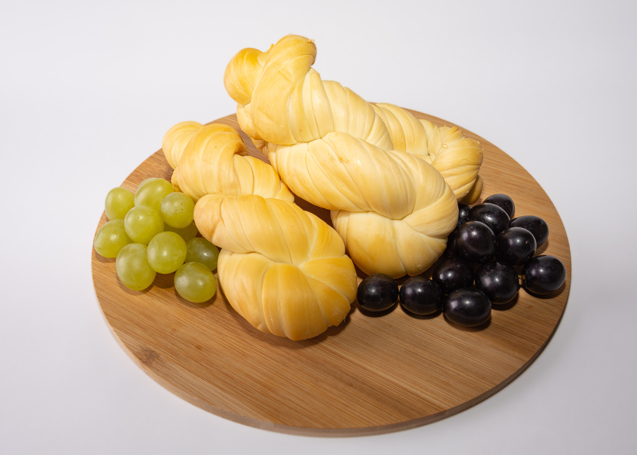 Сыр косичка копченый