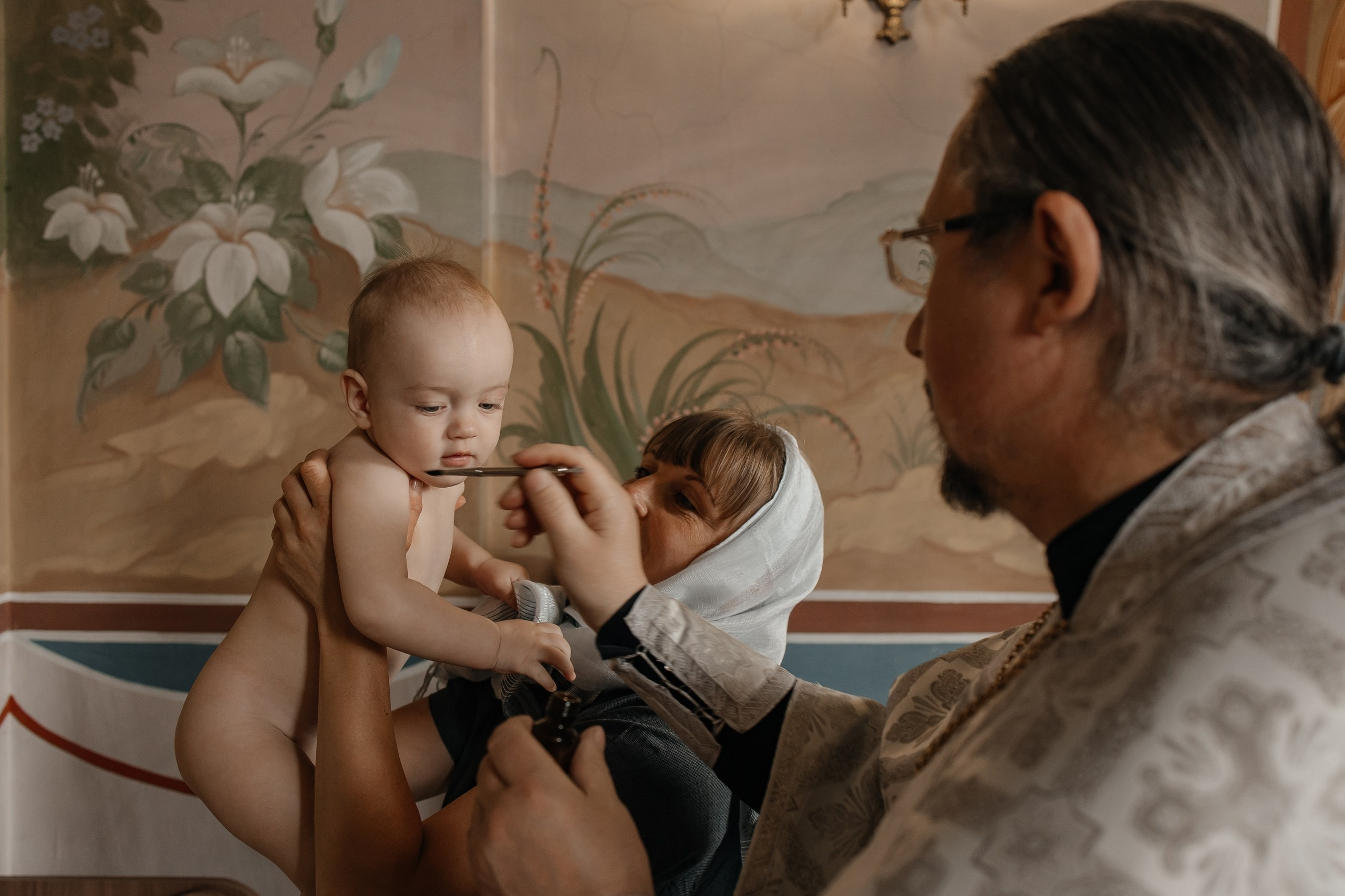 Таинство крещения Льва. Свадебный и семейный фотограф в Москве Дарья Тюленева