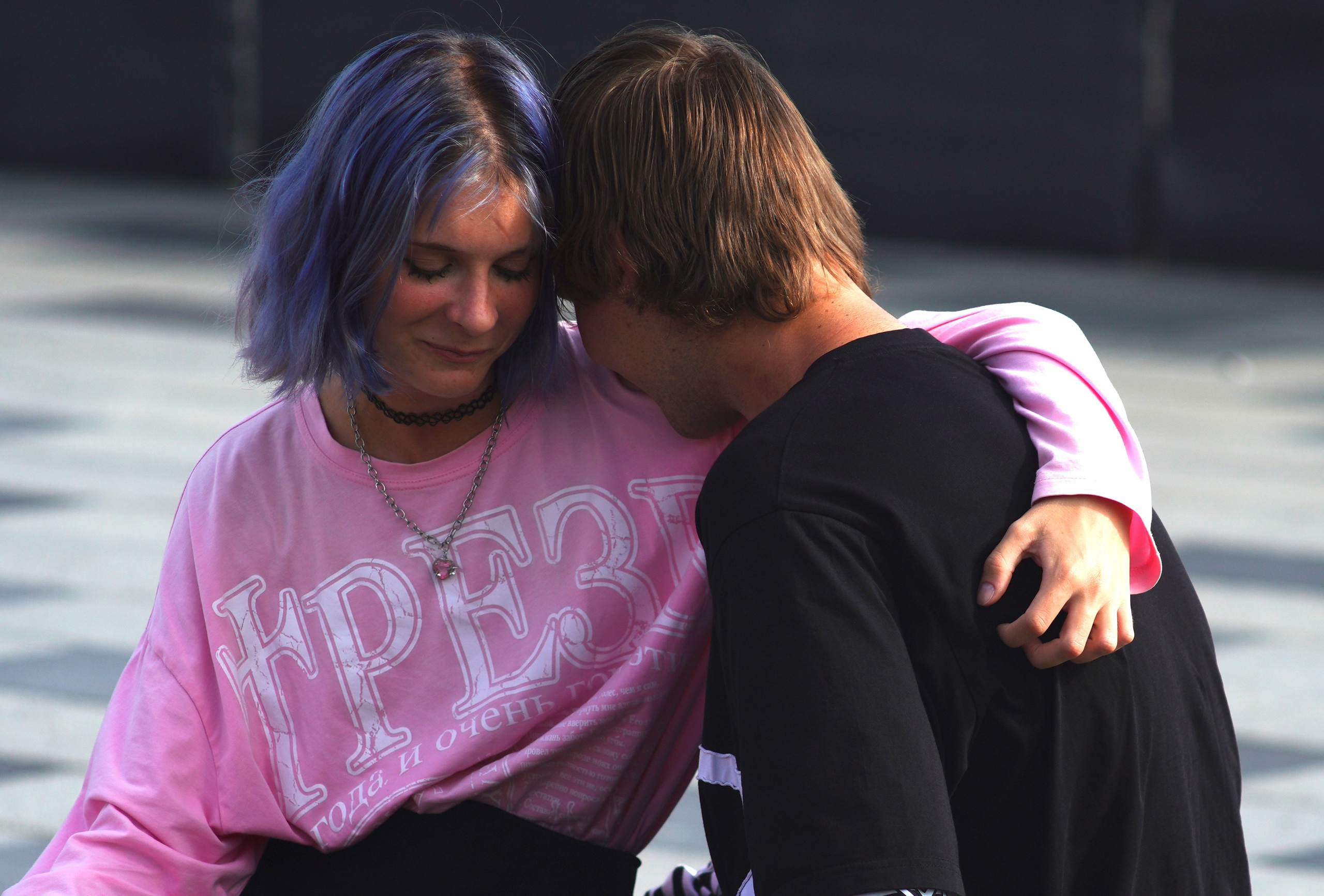 Синие локоны и тёплые объятия. Фотограф Владивосток (художественный портрет, празднование, торжество, мероприятие, фотопрогулка)