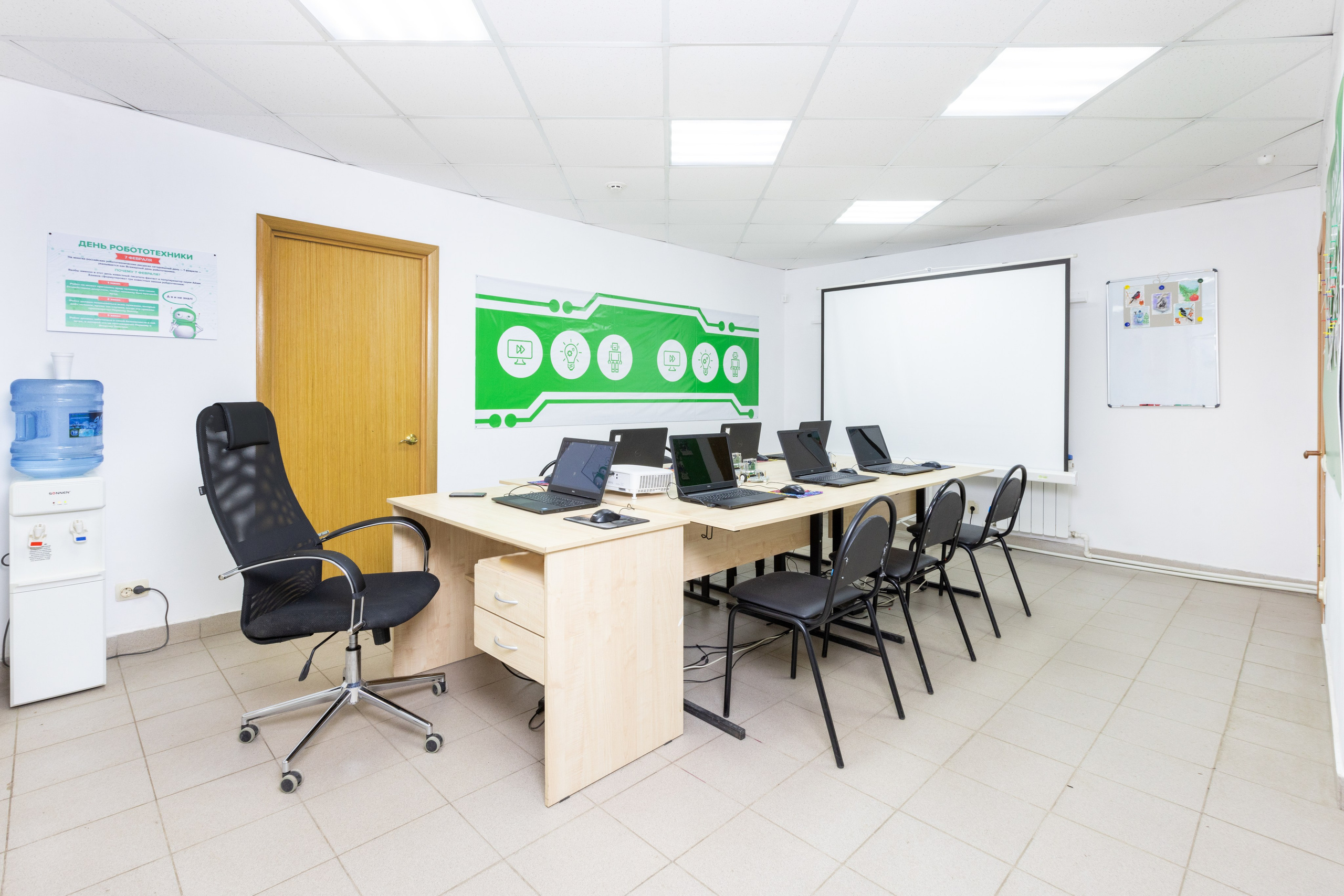 Детский развивающий центр «Юный мастер» в г. Новомосковск. Фотограф в Туле Крупский АнДРей. Фотостудия «КАДР71» в Туле