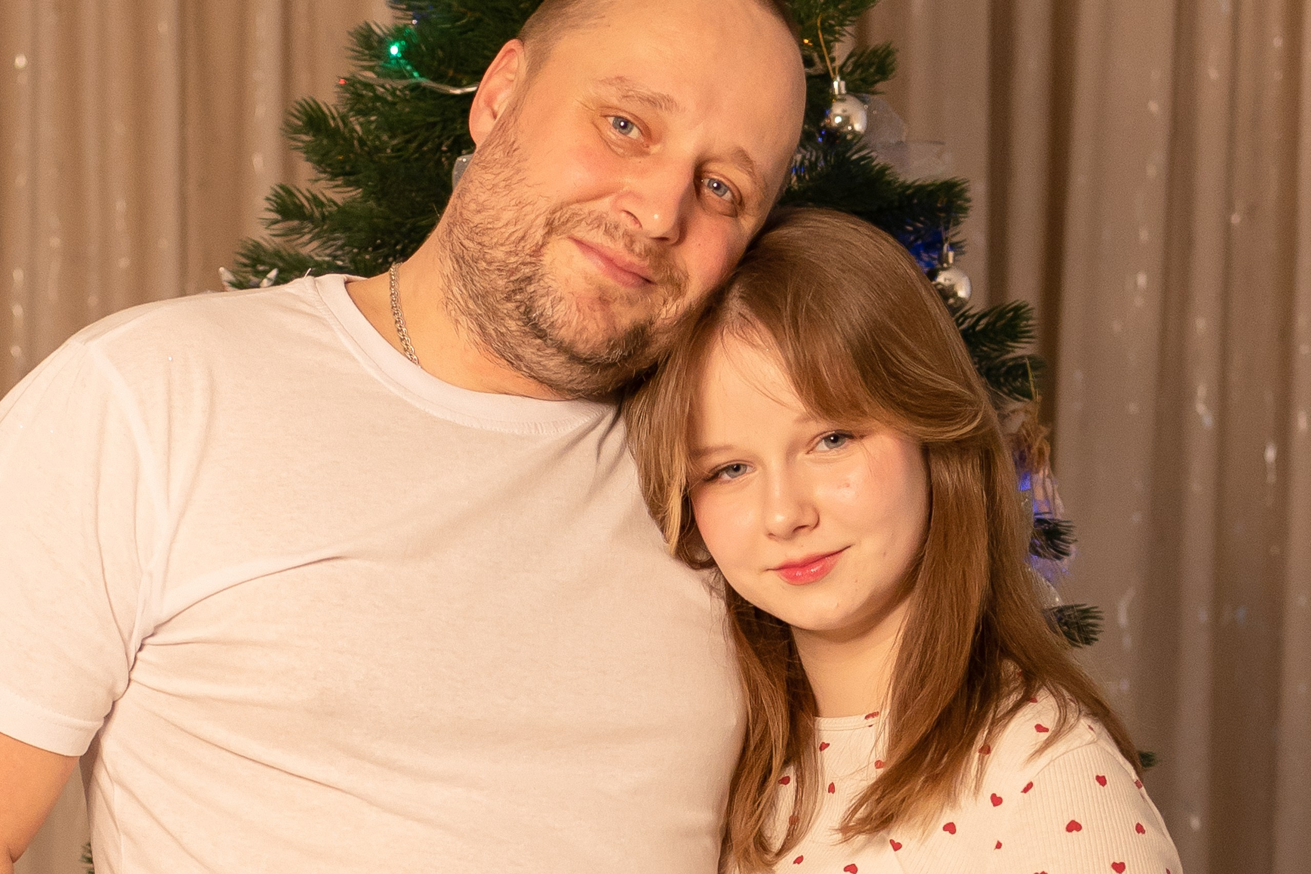 Семейная новогодняя фотосессия дома