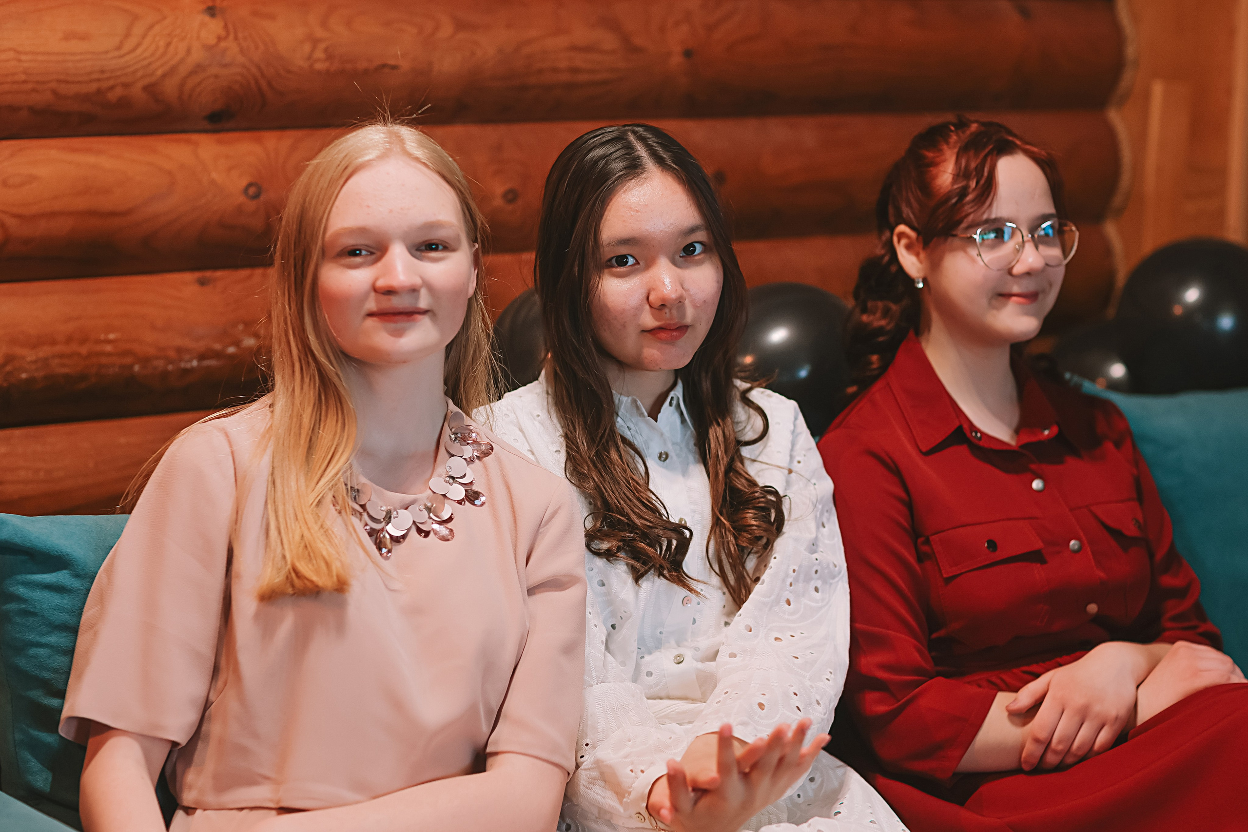 Последний звонок. Семейный фотограф Тюмень, фотограф на роды Салмина Мария