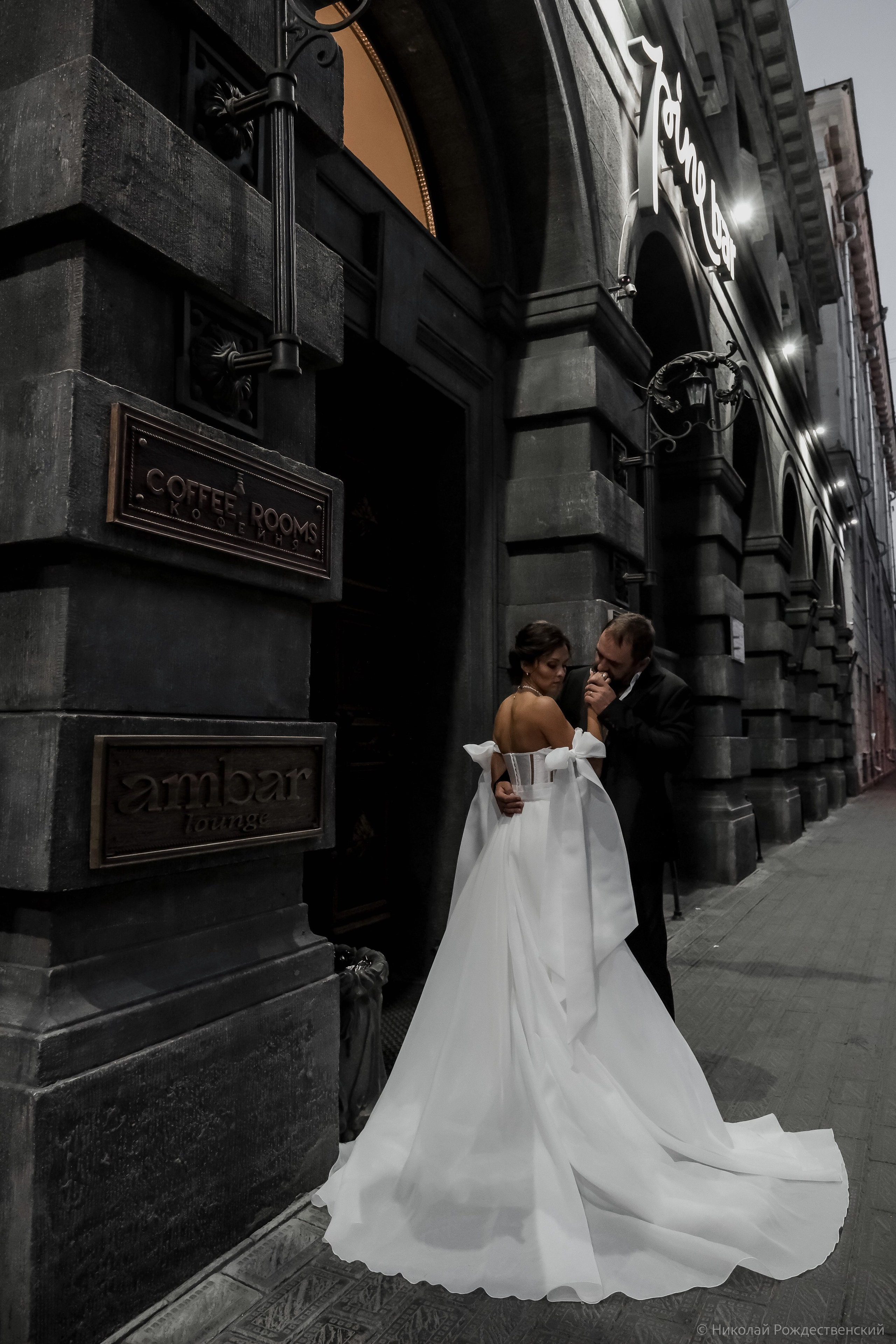 Вечерняя прогулка Александра и Татьяны. Профессиональный фотограф Николай Рождественский. Москва, Омск, Тюмень