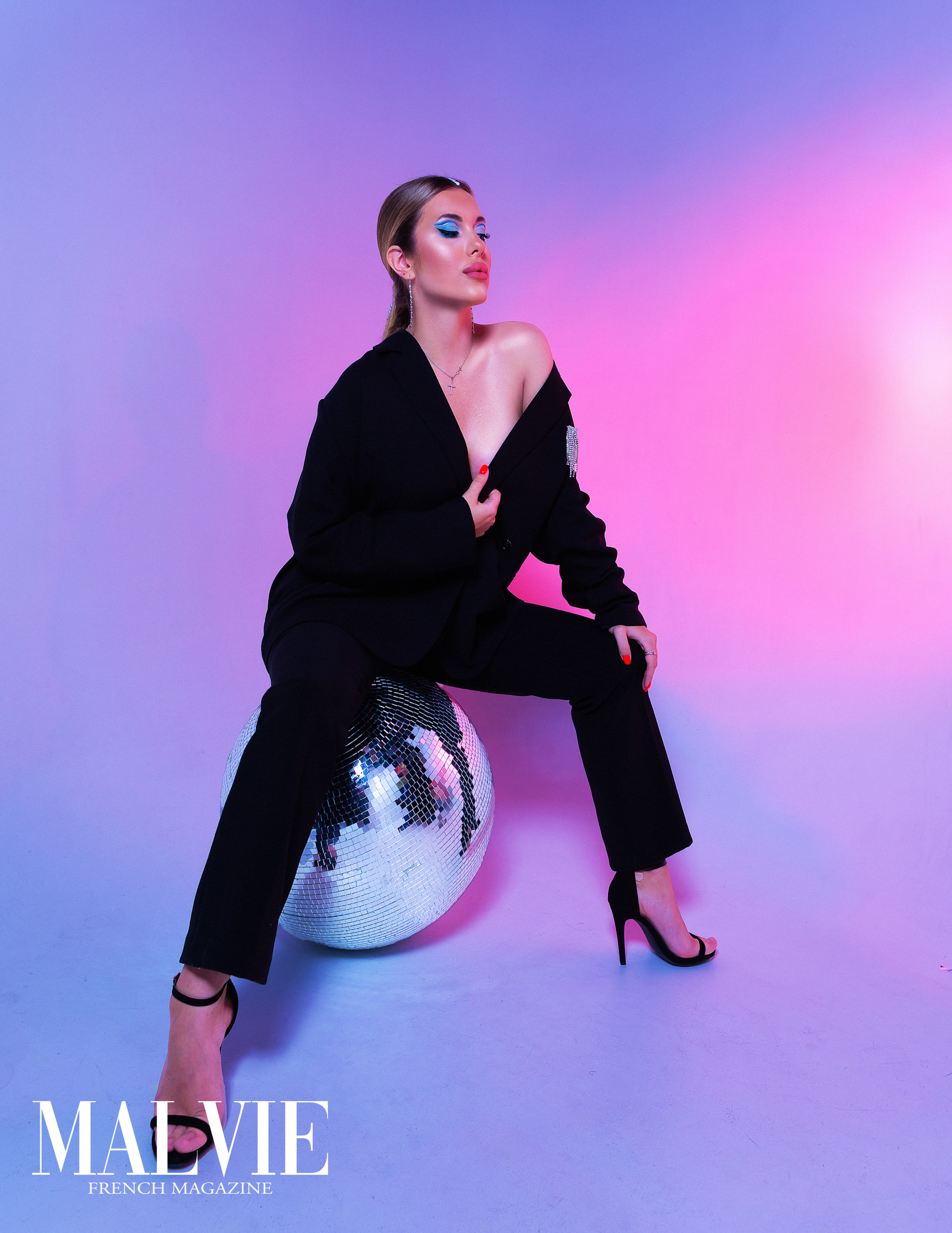 Публикация в MALVIE French magazine. Фотограф в Геленджике Мария Четверикова