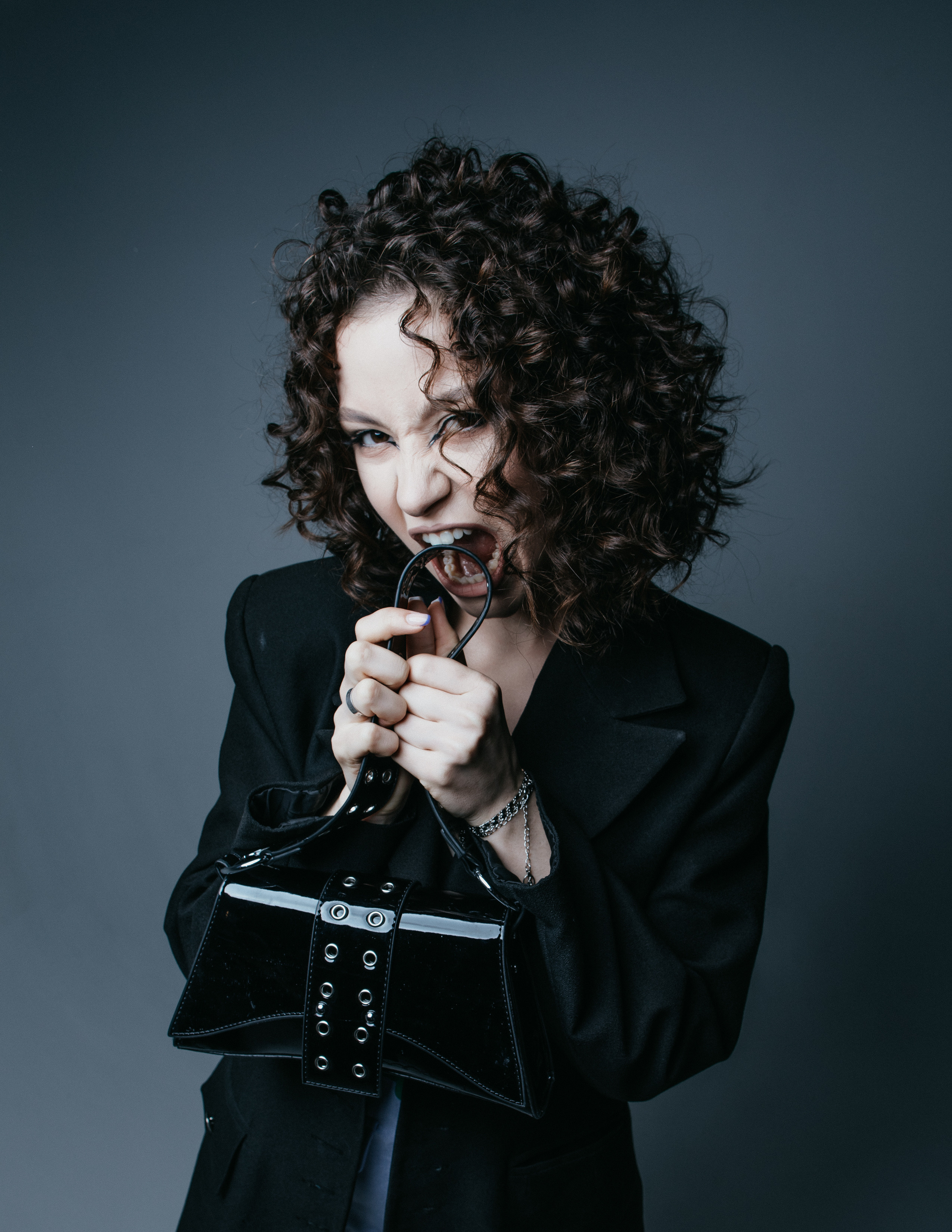 Фотосессия в студии Геленджика  Светский фотограф. Свадебный фотограф в Геленджике Мария Четверикова