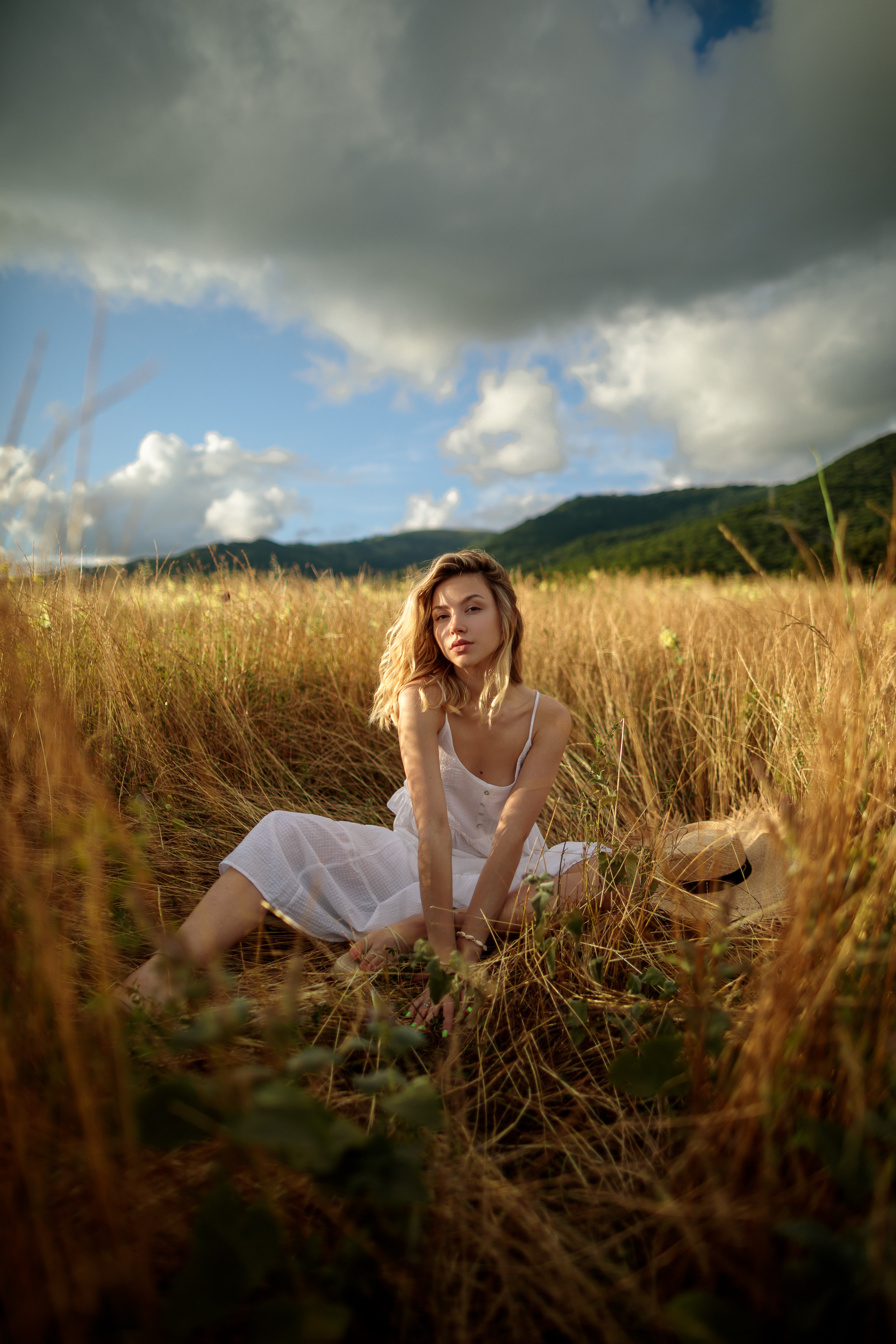 Девушка в поле. Лето. Фотограф в Геленджике Мария Четверикова