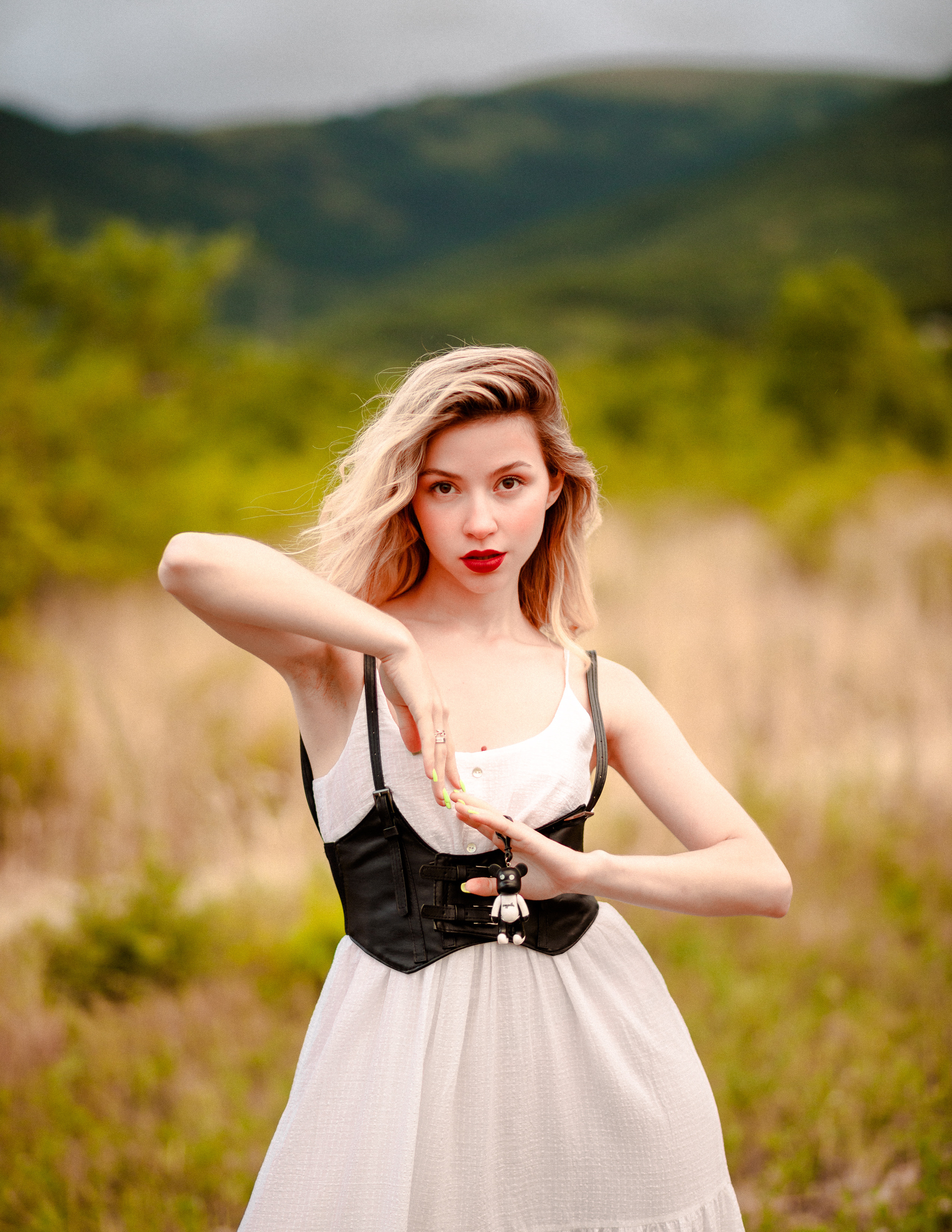 Девушка в поле. Лето. Фотограф в Геленджике Мария Четверикова