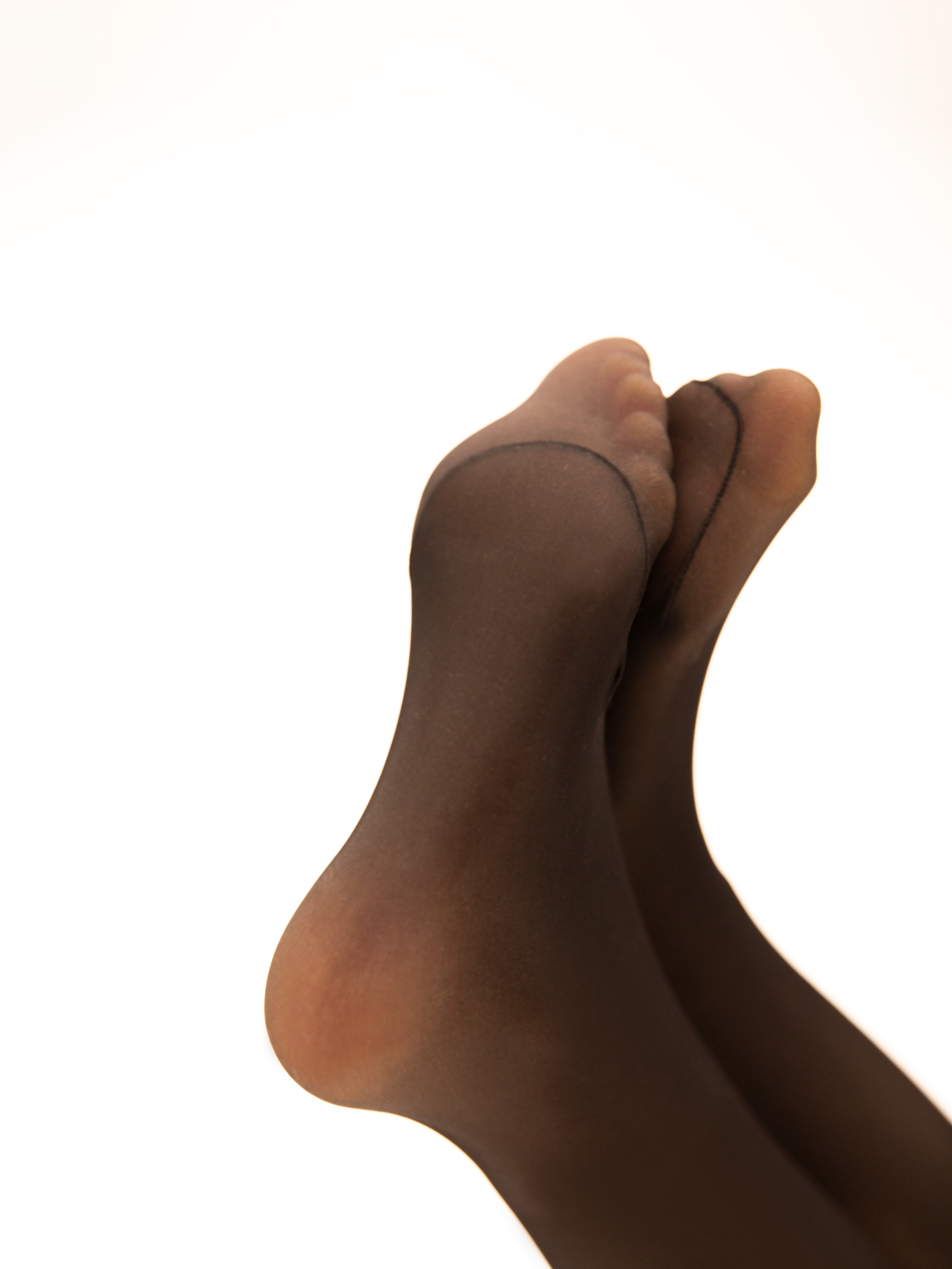 Женские кологотки. Фотостудия предметной и модельной съёмки для маркетплейсов