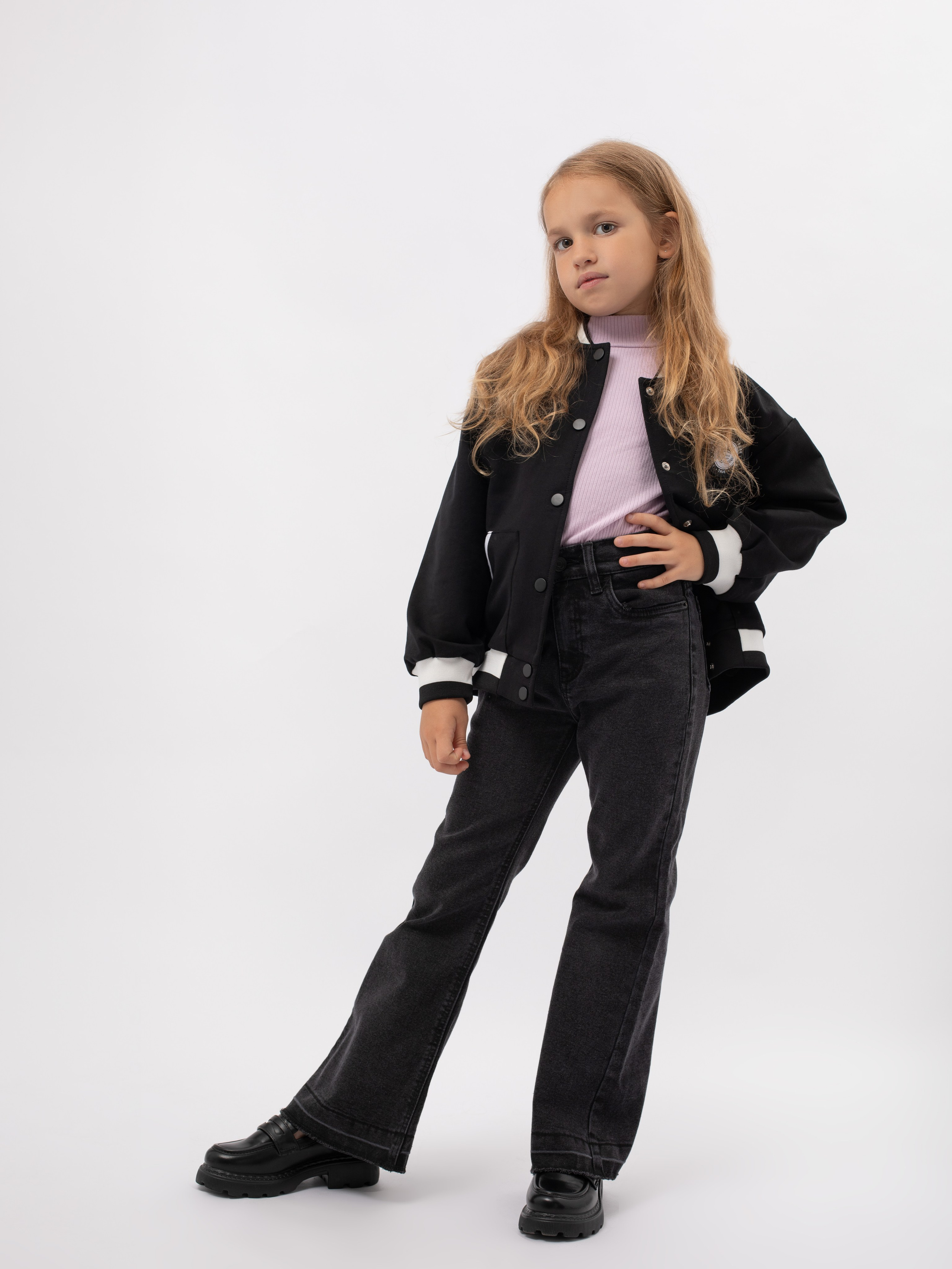 Школьная одежда. Фотостудия предметной и модельной съёмки для маркетплейсов