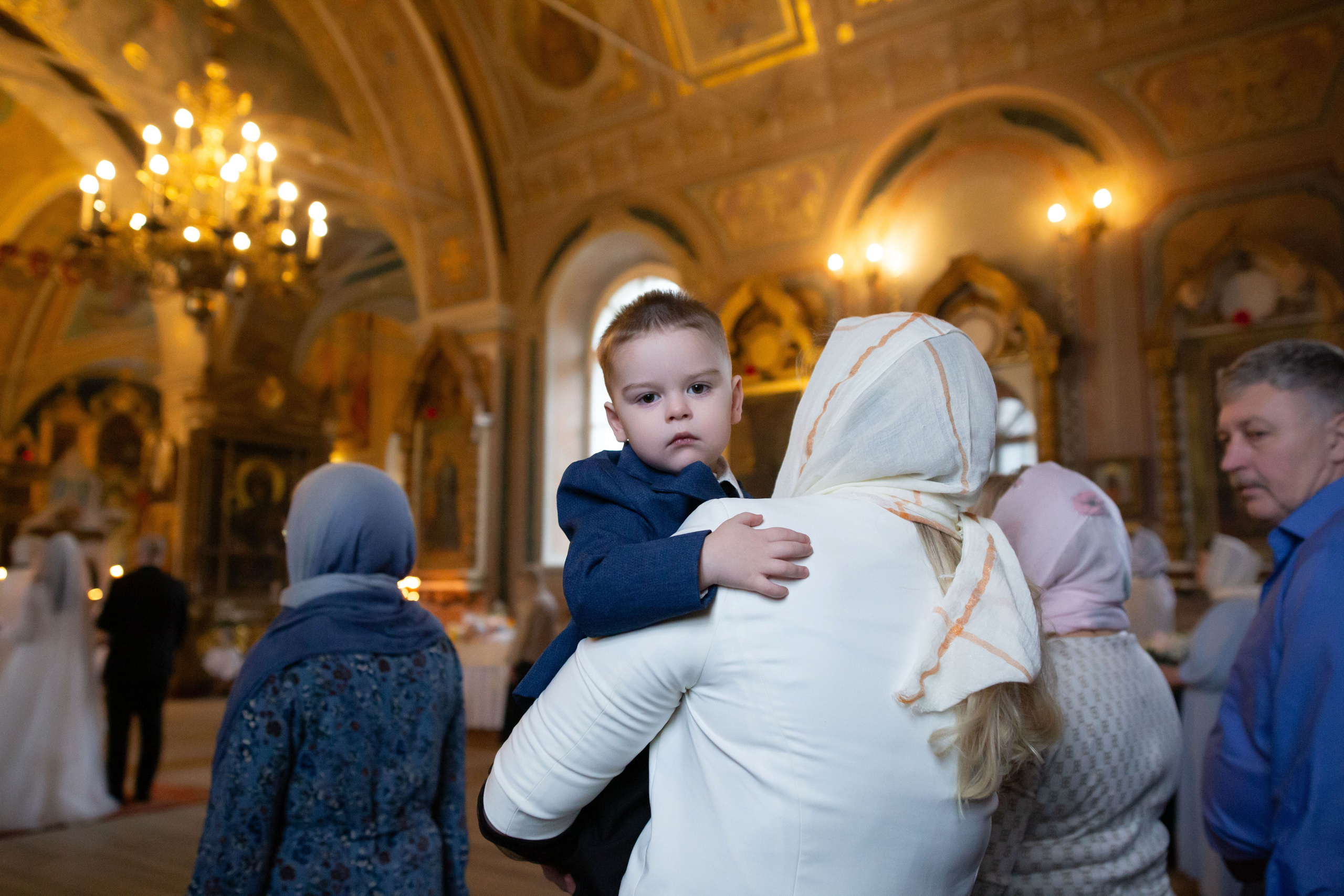 Венчание Дмитрий и Елена Воскресенский храм. Семейный и детский фотограф Анна Петракова