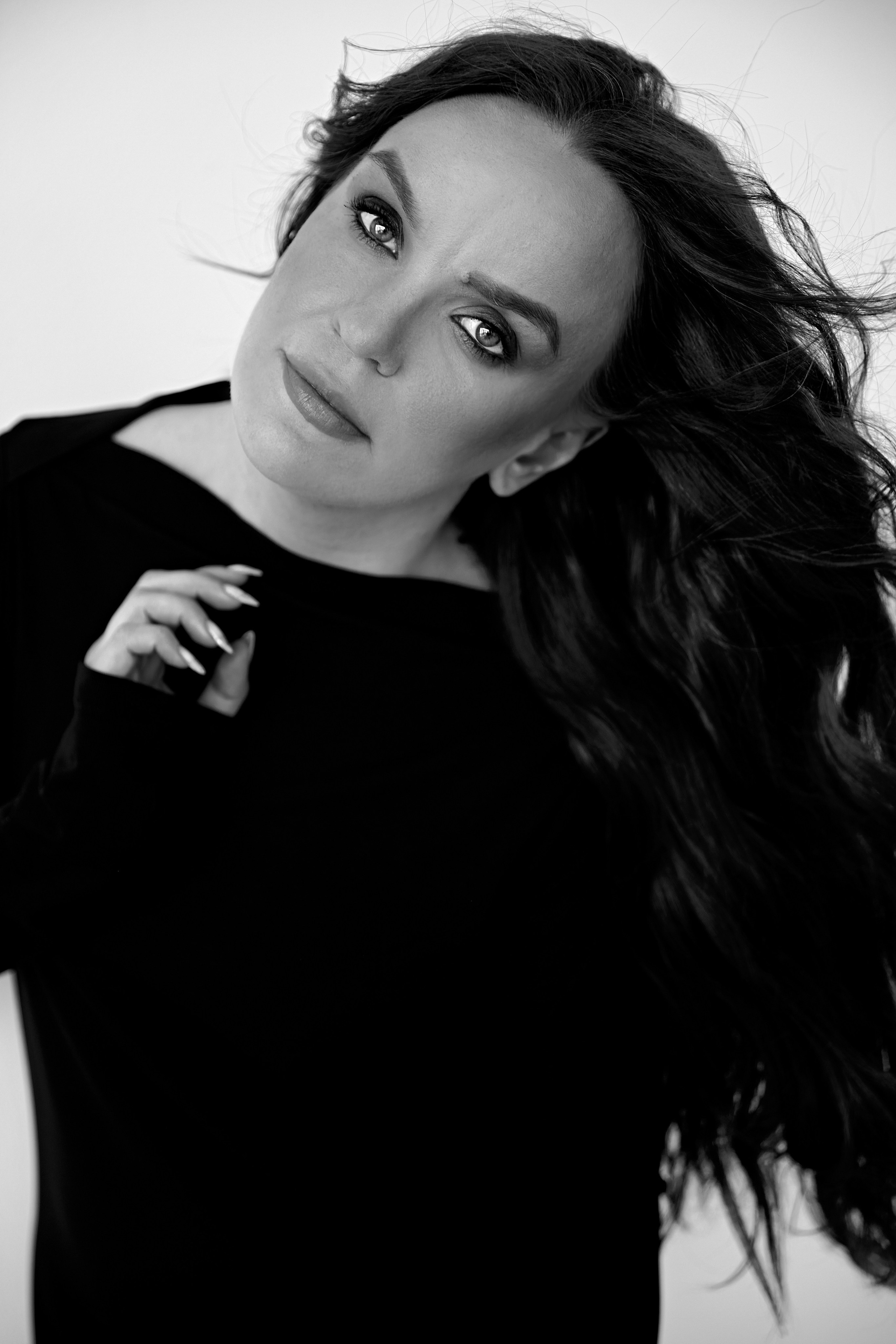 NADYA. Yulia Otroschenko