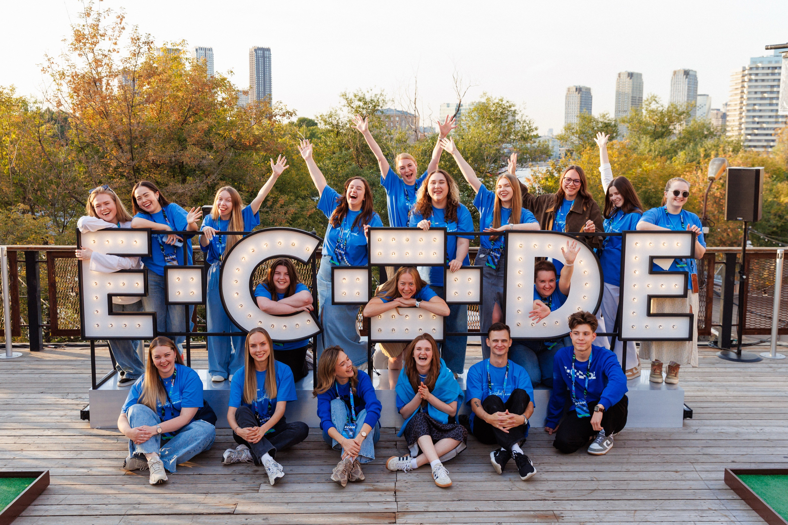 Фотографии Ozon Tech E-CODE 25. Коммерческий фотограф в Москве — Антон Ермаков