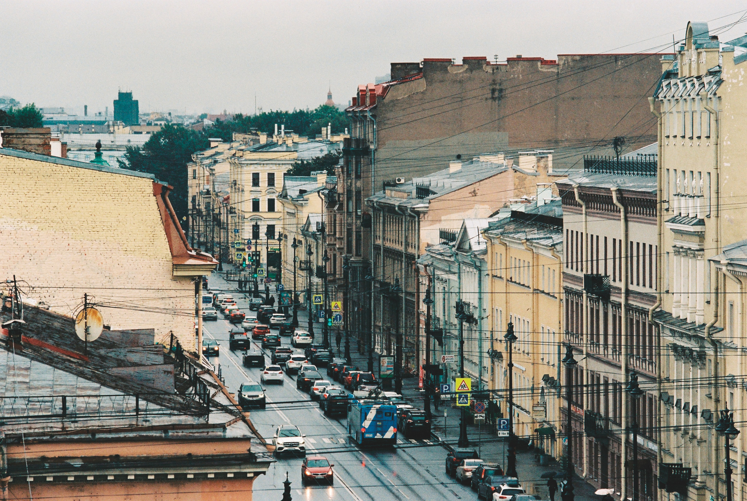 Фотографии цветные. Свадебный и семейный пленочный фотограф в Петербурге Истомина Ирина