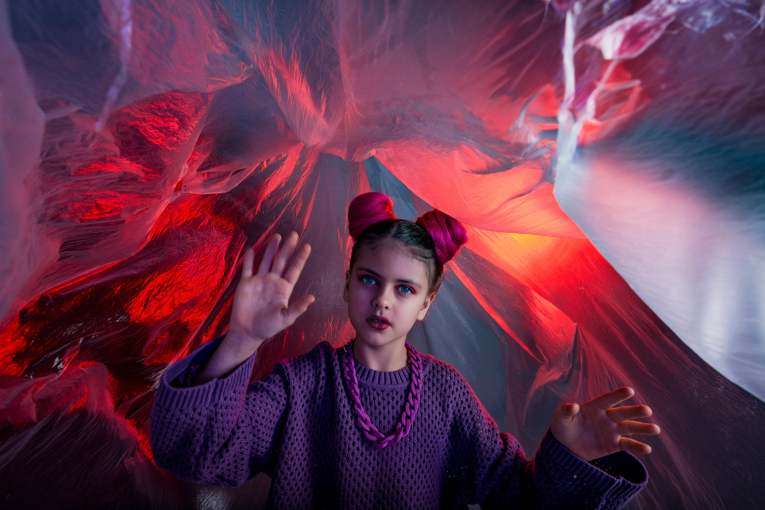 неоновая фотосессия в студии в сочи