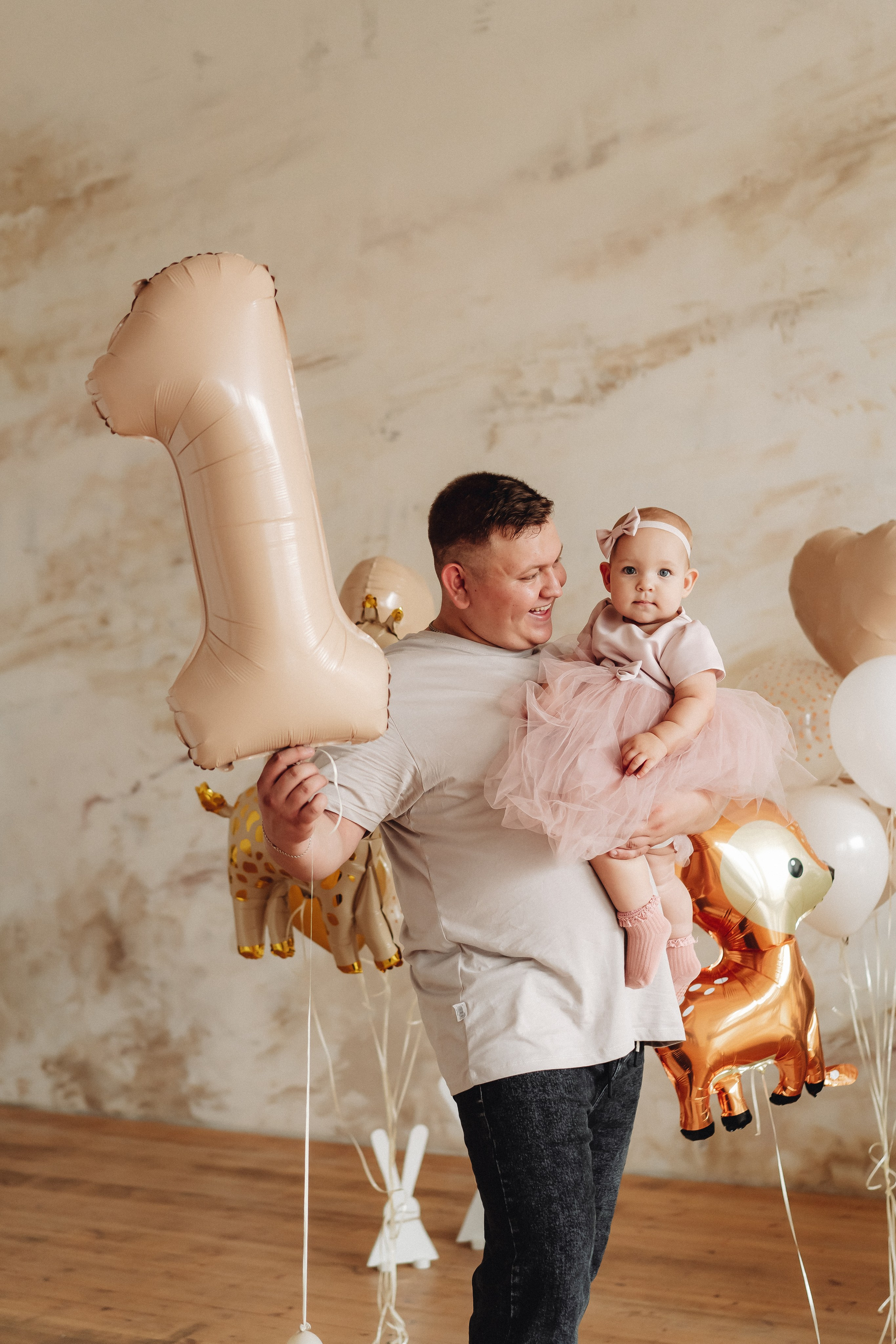 ДР в большой студии. Семейный и контент фотограф в Красноярске Власова Екатерина