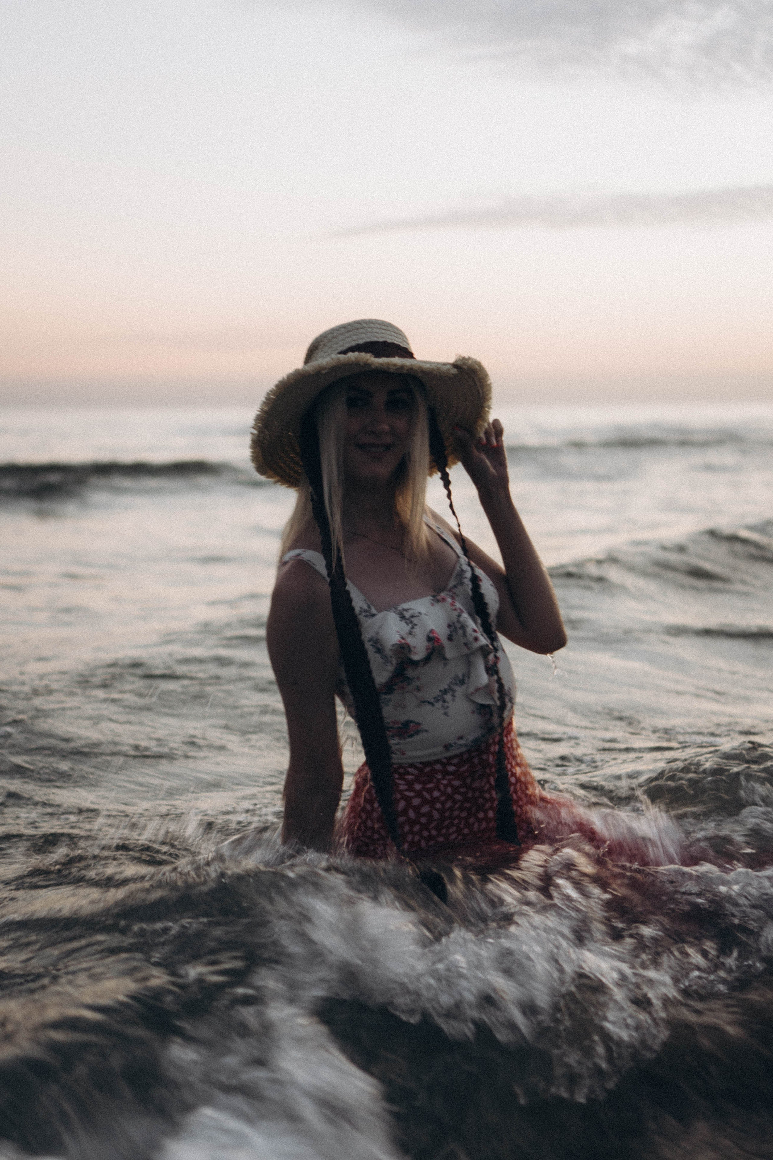 Июльский вечер на берегу черного моря. Профессиональный фотограф, Санкт-Петербург — Виктория Богомолова