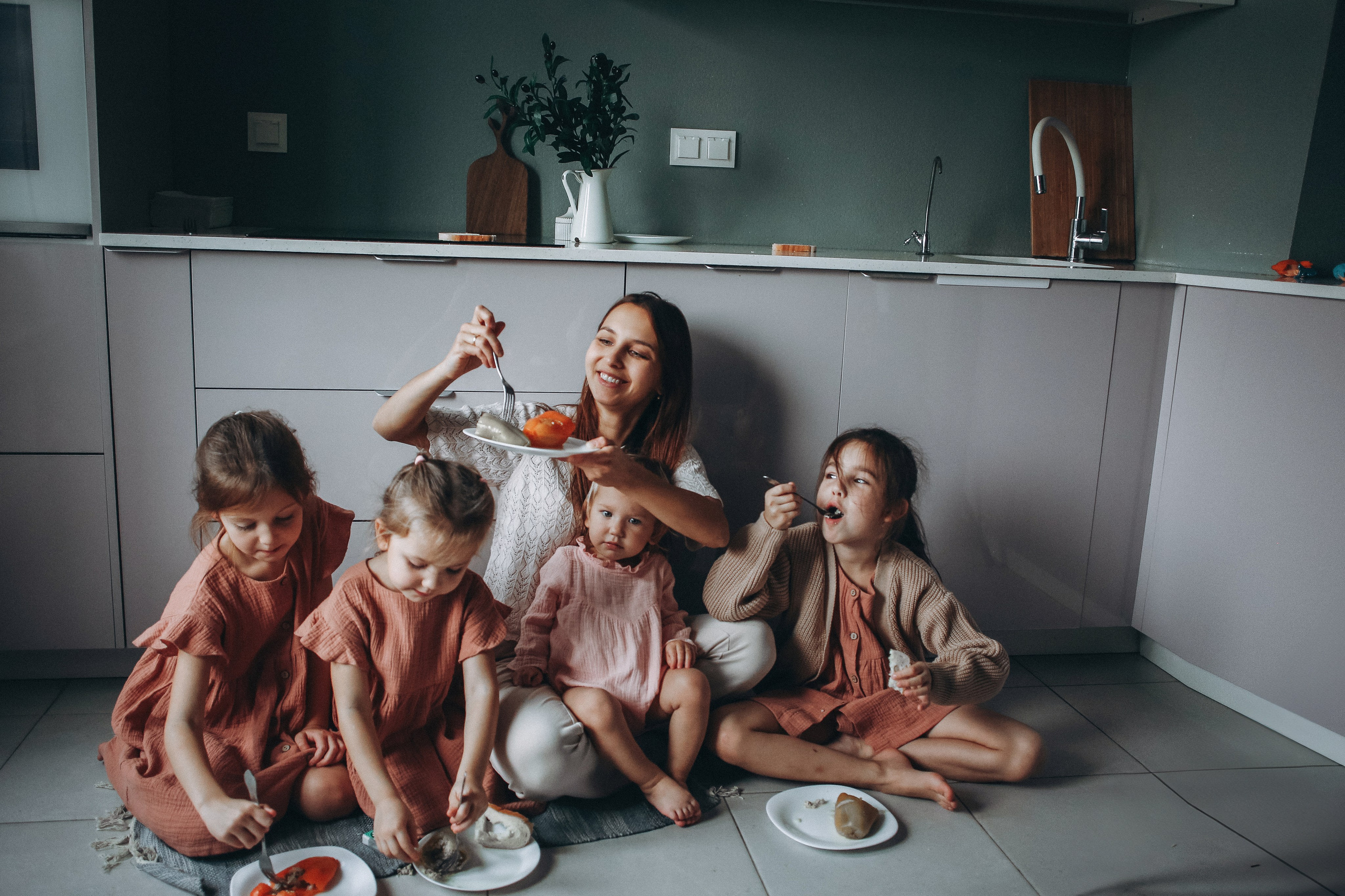 Светлана с дочками. Семейный фотограф в Москве Марина Петра