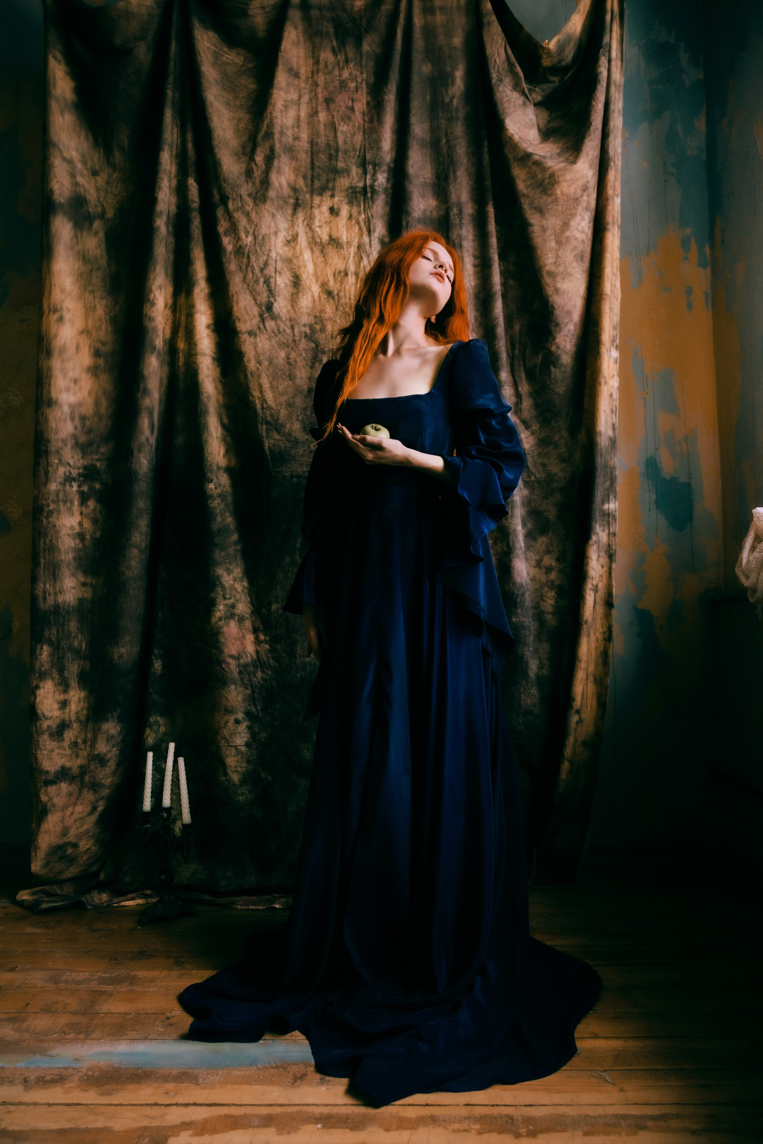 Настя в зале Творческий (Легко студия). Креатор Ольга Яш