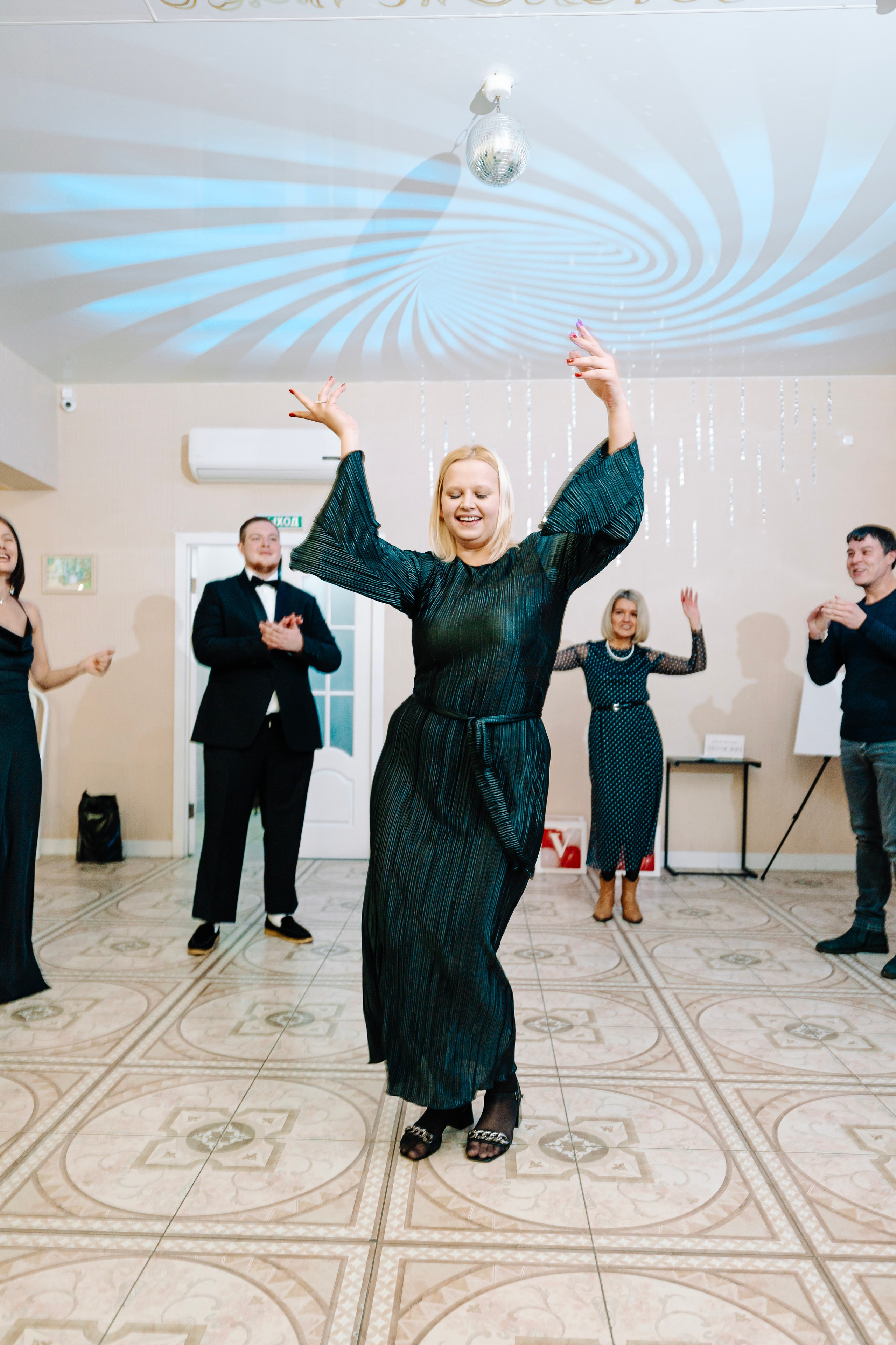 Вячеслав + Виктория. Венчание, свадебное торжество.г.Зеленодольск. Свадебный фотограф в Казани, и Зеленодольске Радик Мухаметов