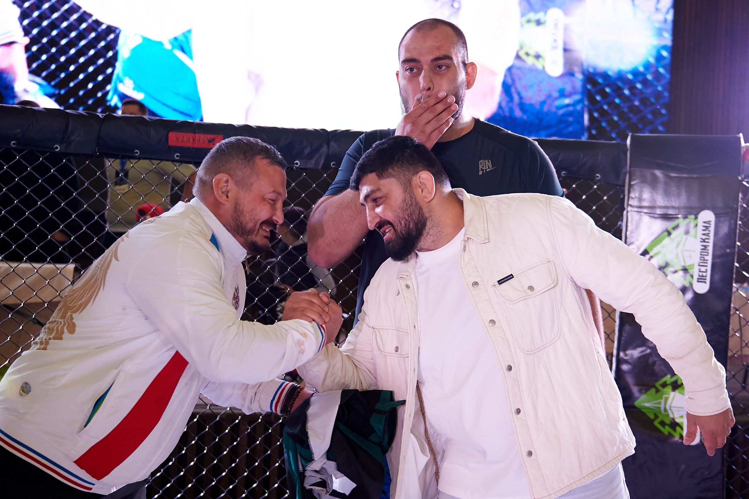 ММА. Битва на Иже-4. Спортивный репортажный фотограф в Ижевске Сергей Мерзляков