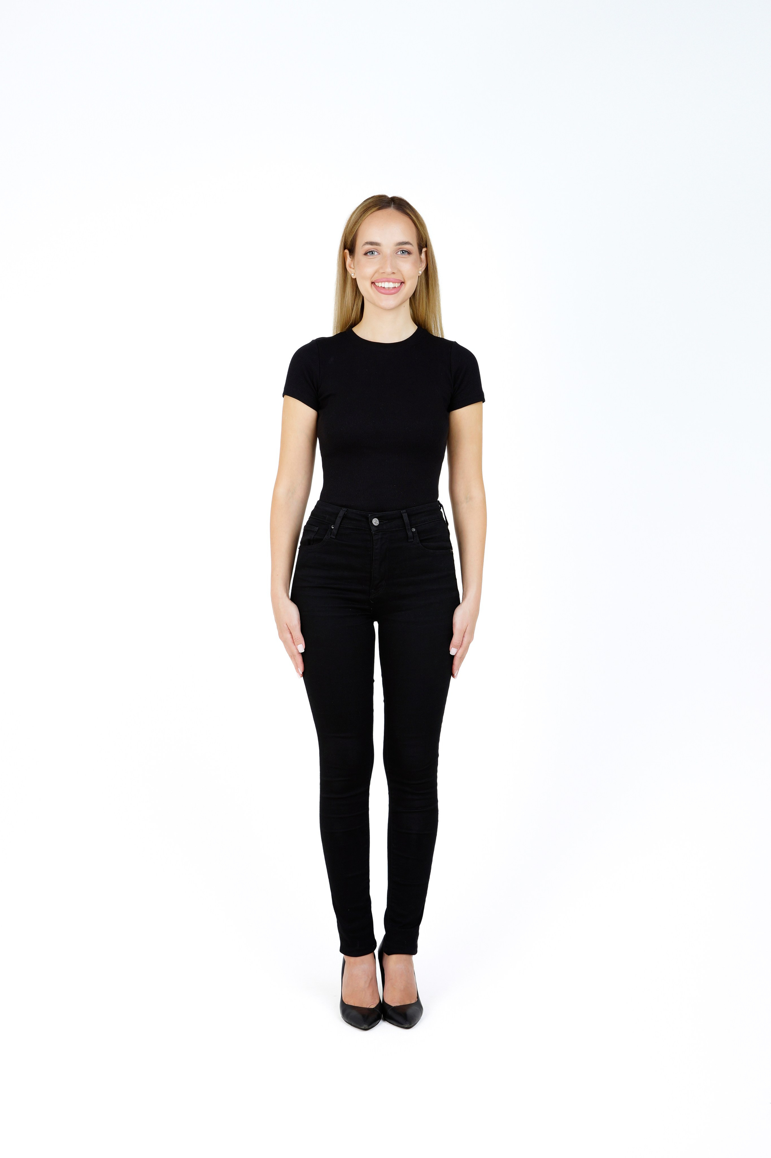 Съёмка для резюме Emirates / Etihad и др. Женский фотограф в Химках Алёна Ленёва