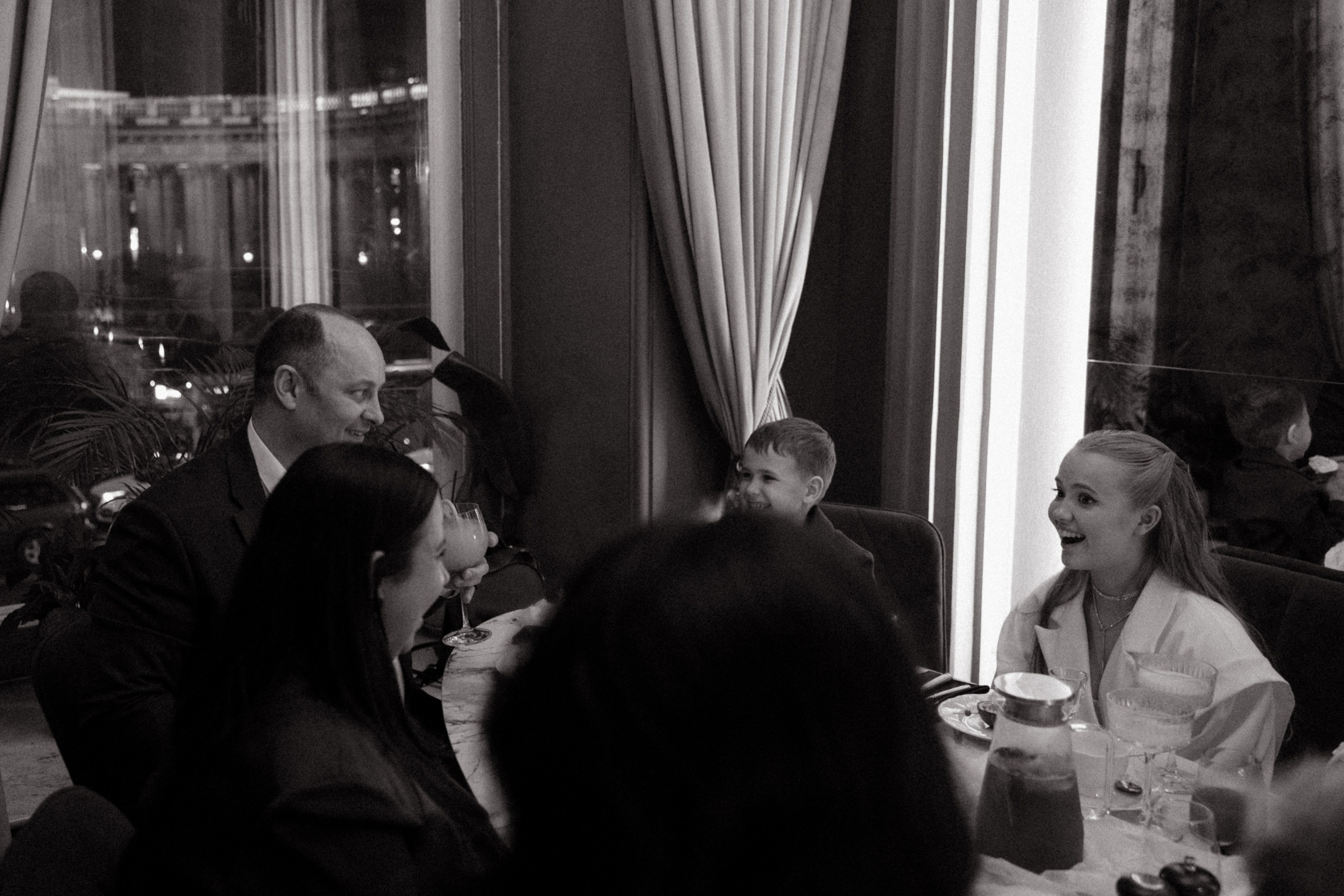 Я буду руками любящими, руками обнявшими, руками тебя не предавшими. Рыкова Светлана | фотограф и мобильный видеограф | Брянск Москва Спб