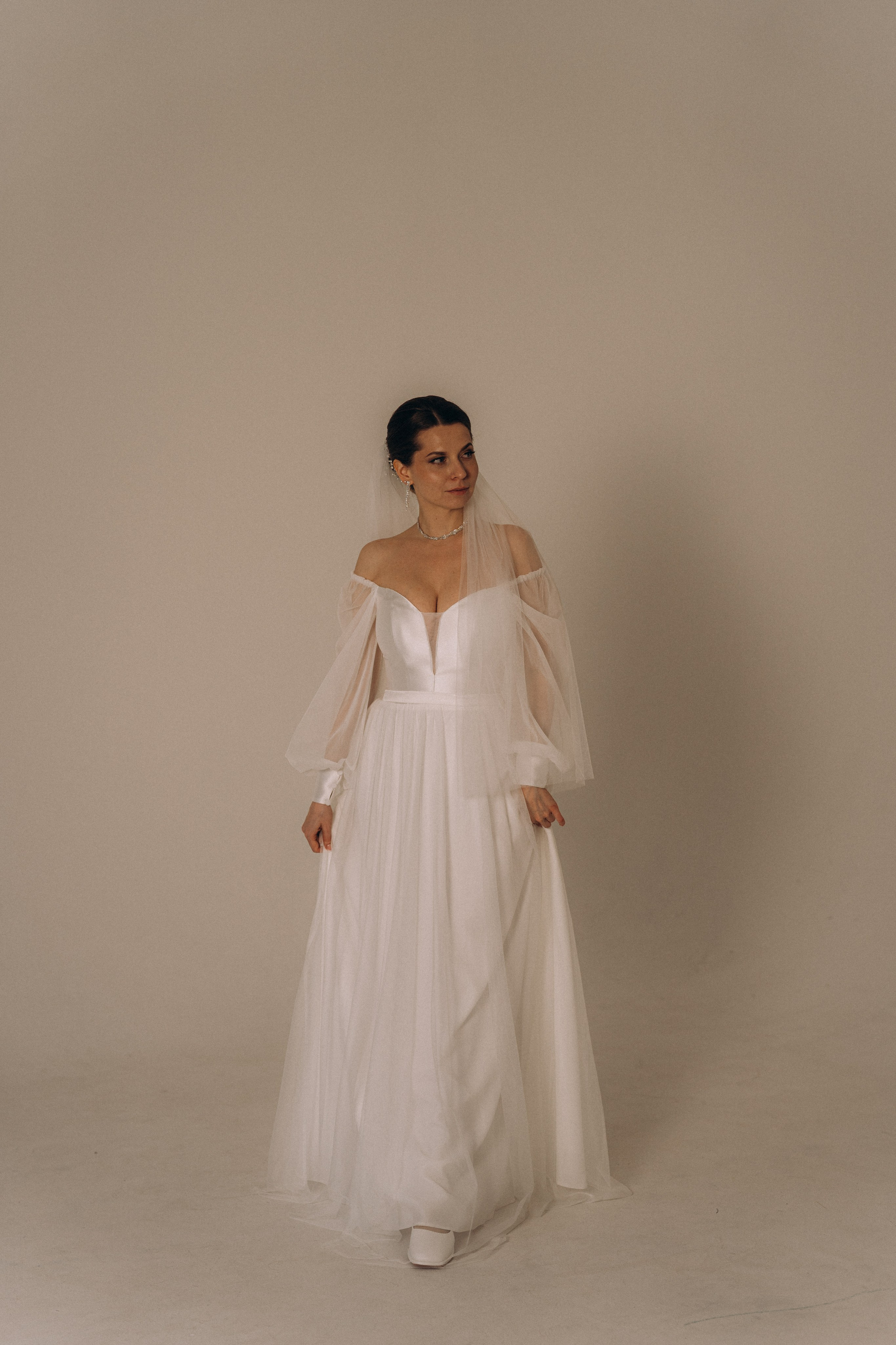 СВАДЕБНАЯ СЬЕМКА ВО ВТОРОМ ДВОРЦЕ (ДЕКАБРЬ) ТАКЖЕ СЬЕМКА В СТУДИИ НА ЧЕРНЫШЕВСКОЙ. Профессиональный фотограф, Санкт-Петербург — Виктория Богомолова