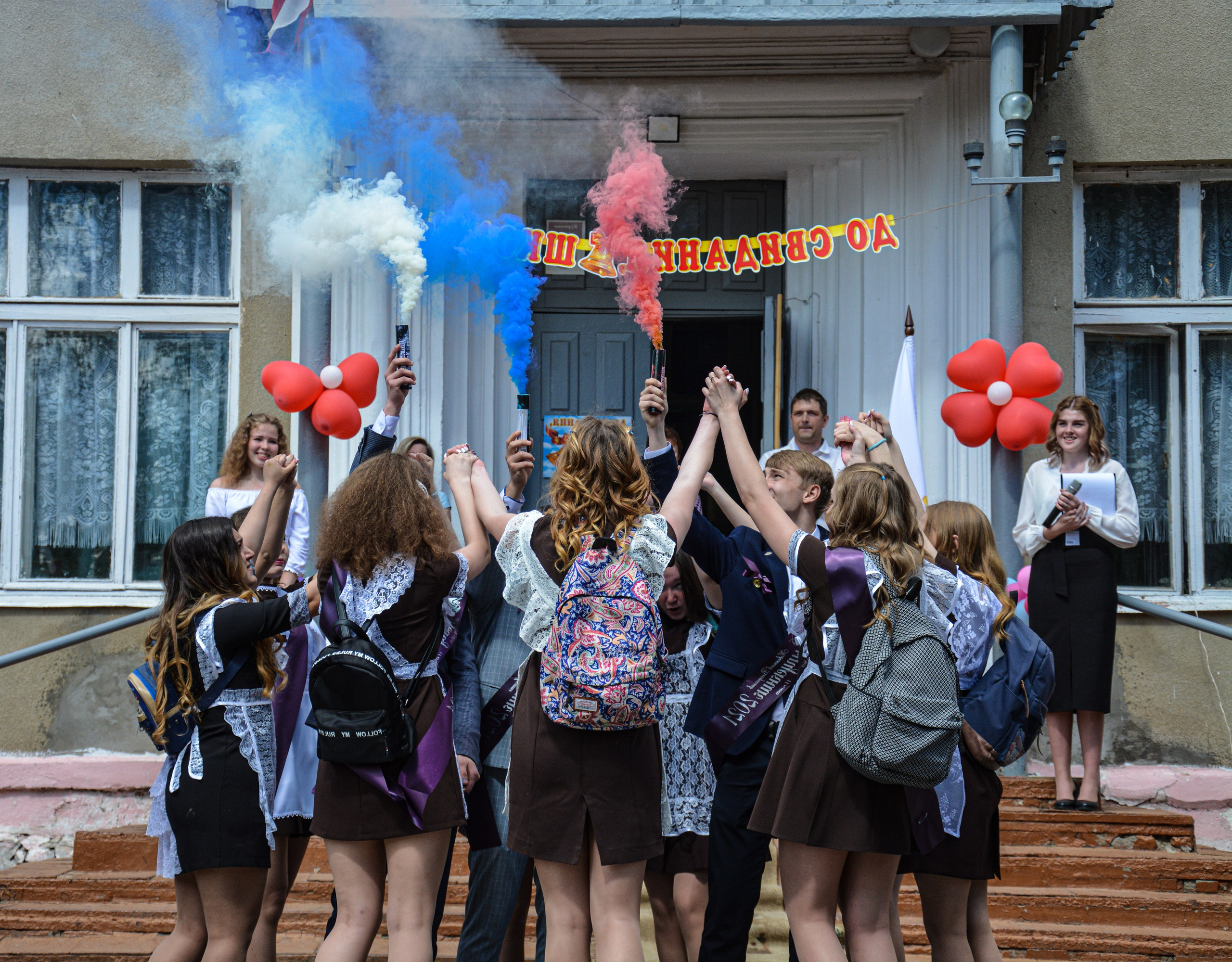 Фотосессия последний звонок в школе. Фотограф Макс Огурцов в Нижнем Новгороде