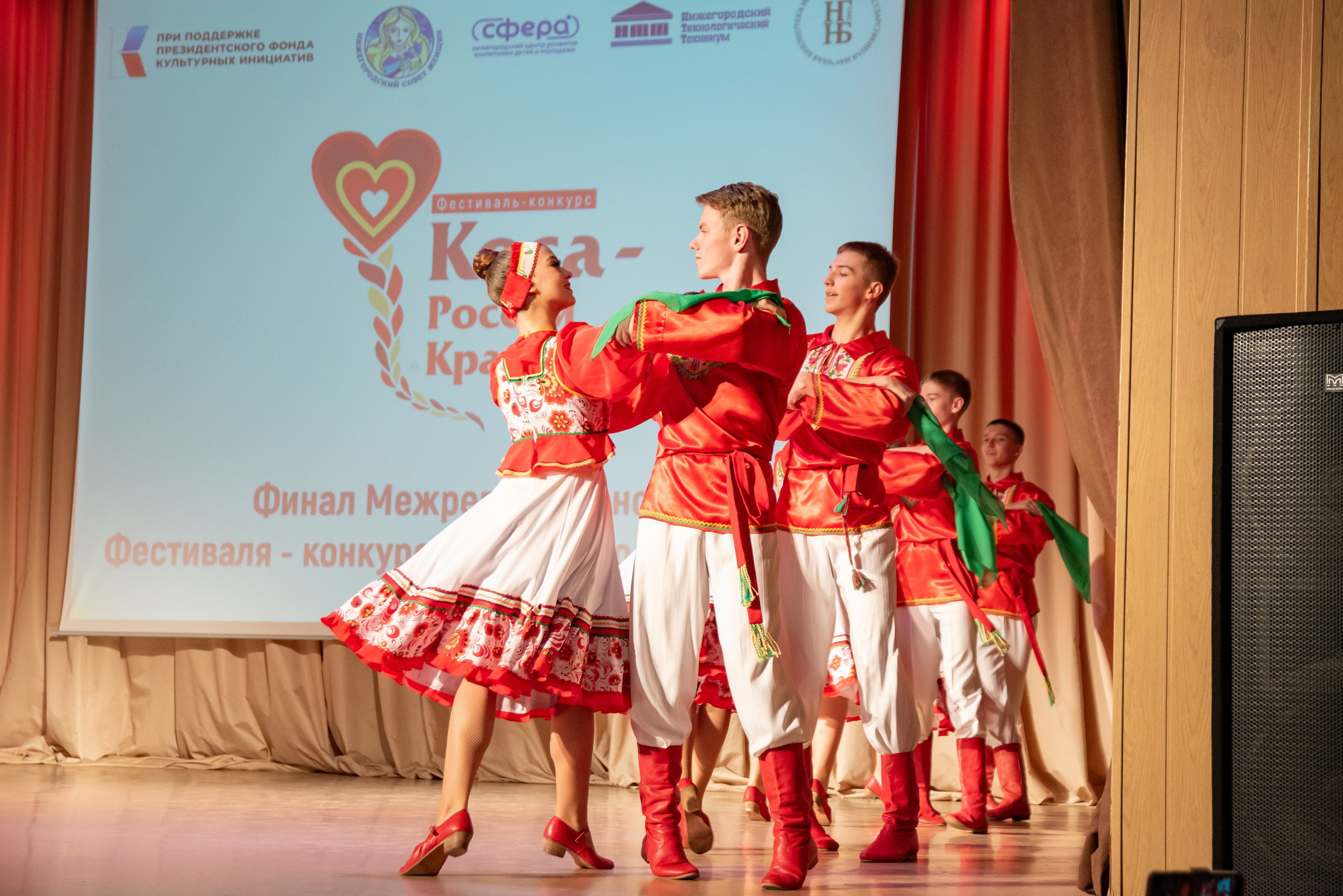 Репортажная съёмка концерта в Нижнем Новгороде. Фотограф Макс Огурцов в Нижнем Новгороде