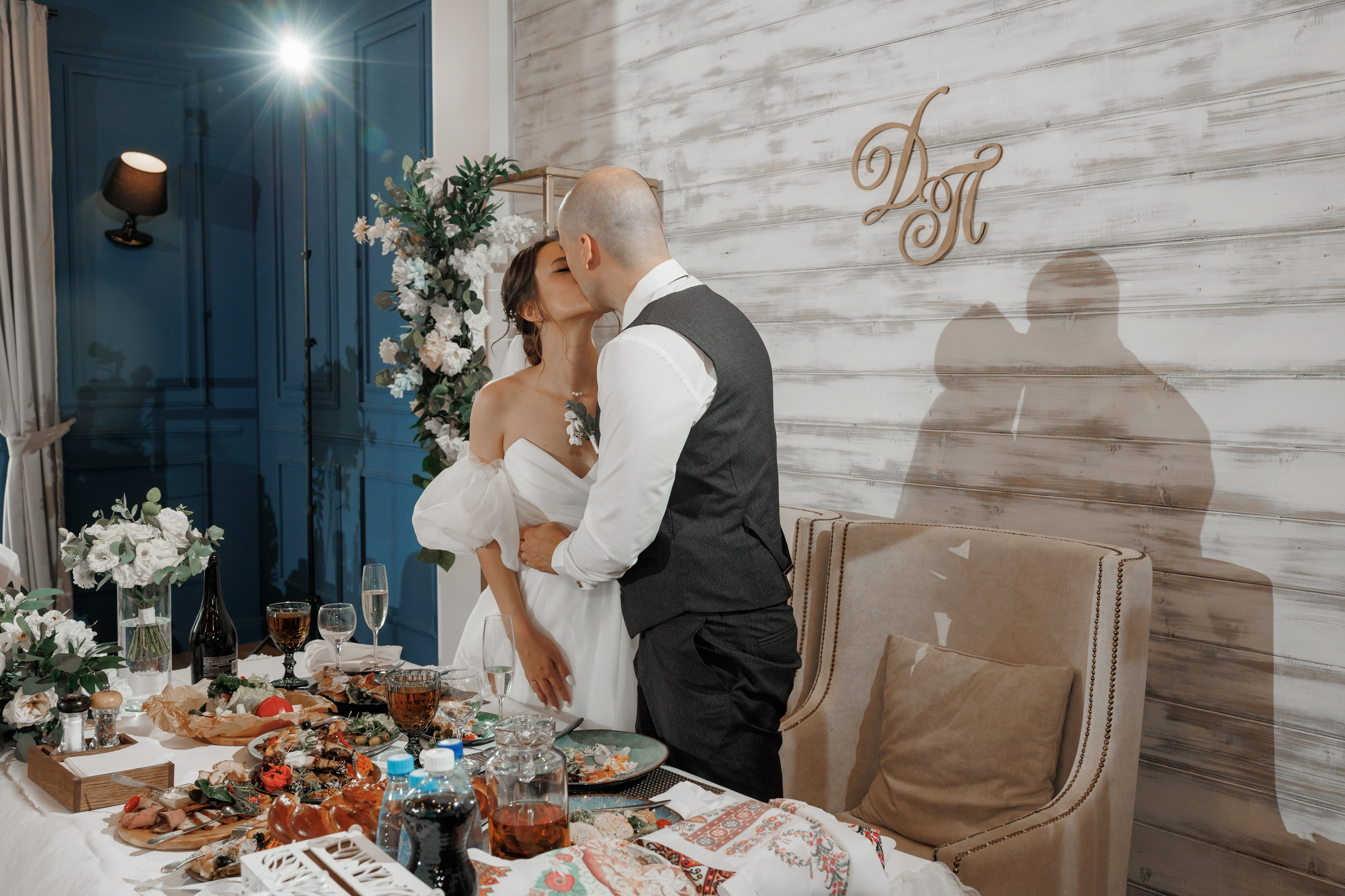 Полина и Дмитрий, загородный клуб «Барин», ЗАГС в г. Пушкино. Свадебный и репортажный фотограф (Москва, Королев и другие)