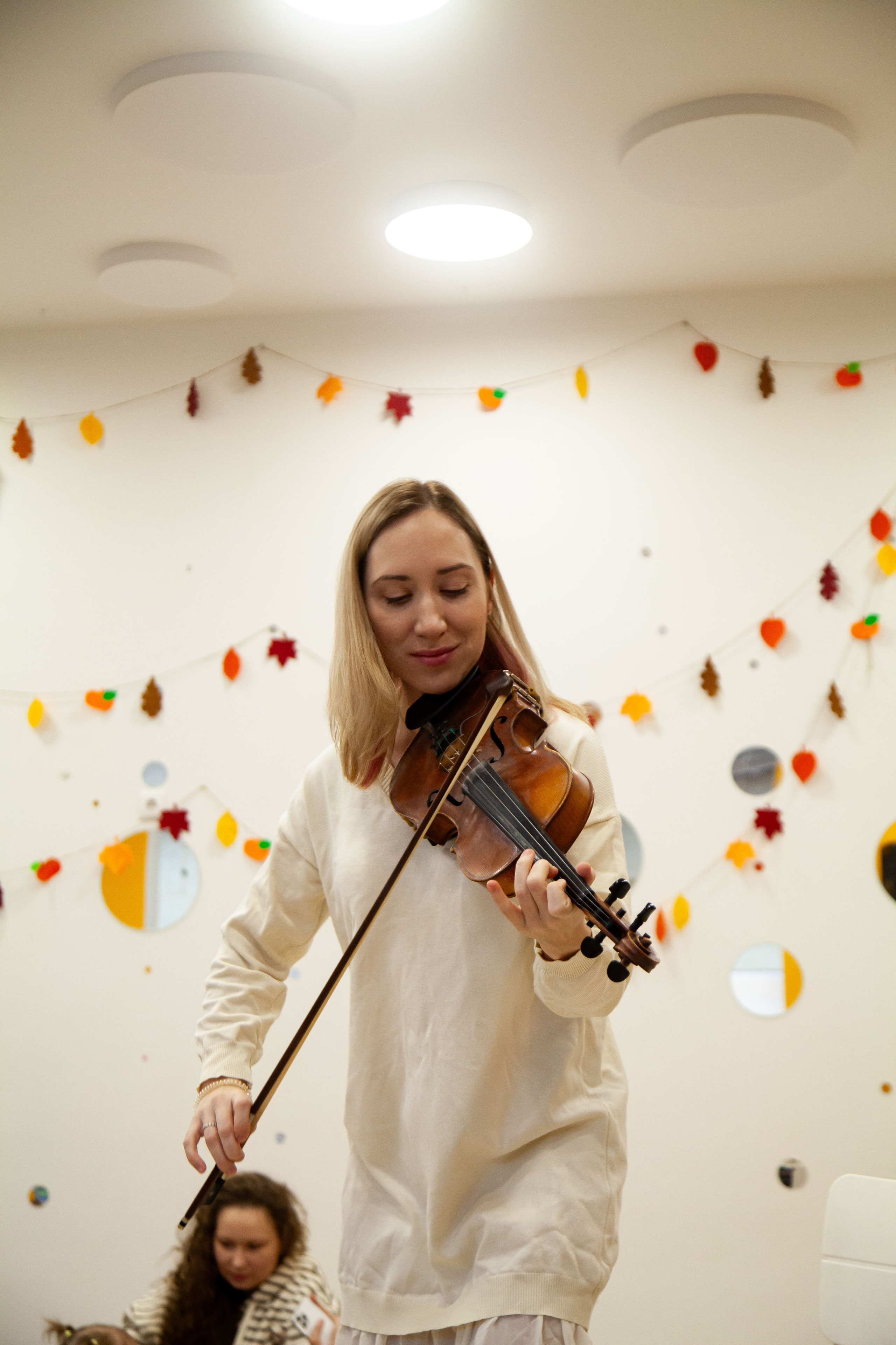 Музыкальный концерт скрипки. 11.11.23. Профессиональное фото в Казани: от идеи до результата. Фотограф Яна Мур