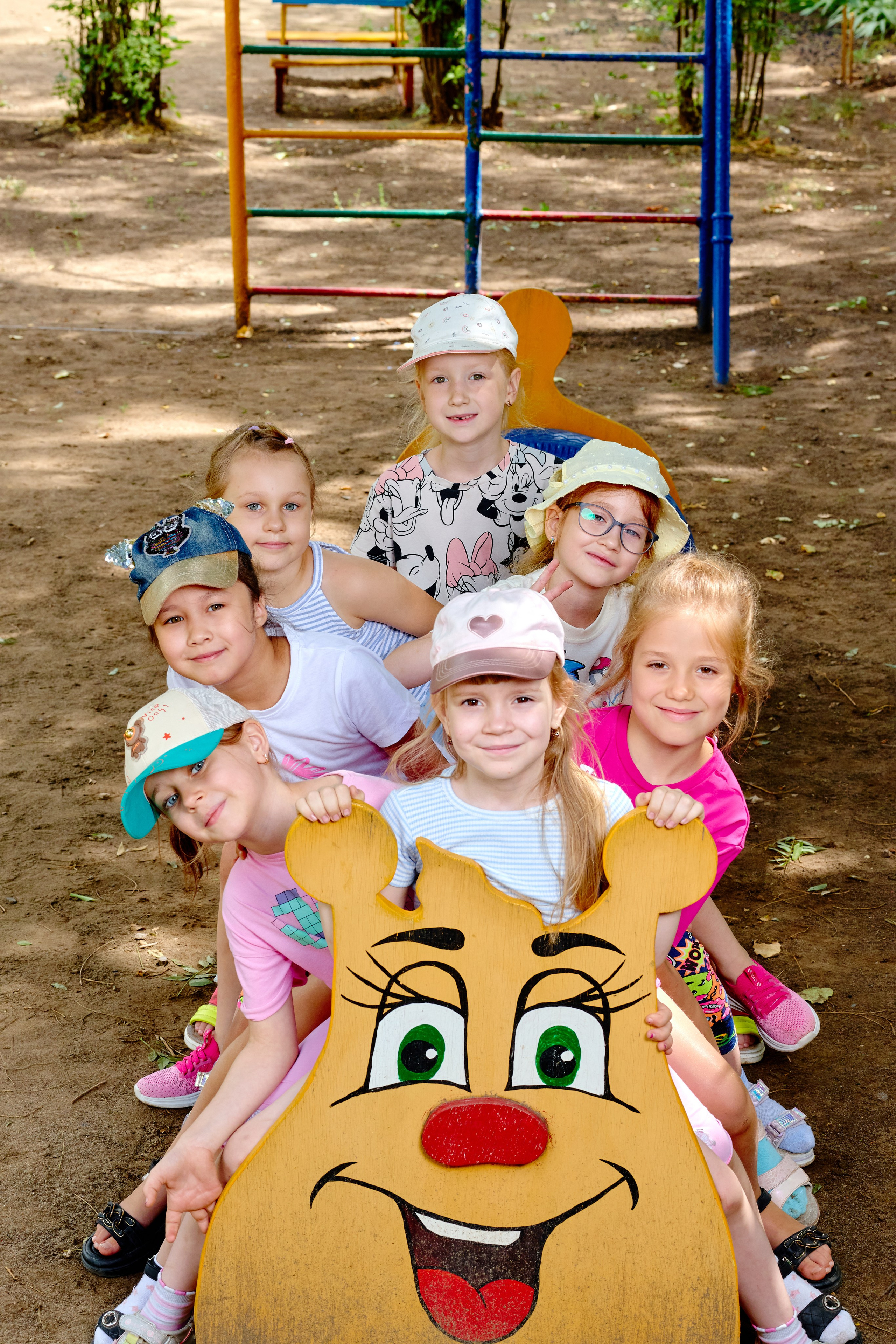 Пример летней съемки в детском саду № 92 Старшая группа Радуга. Фотограф Выпускные альбомы Таганрог Сергей Коробченко