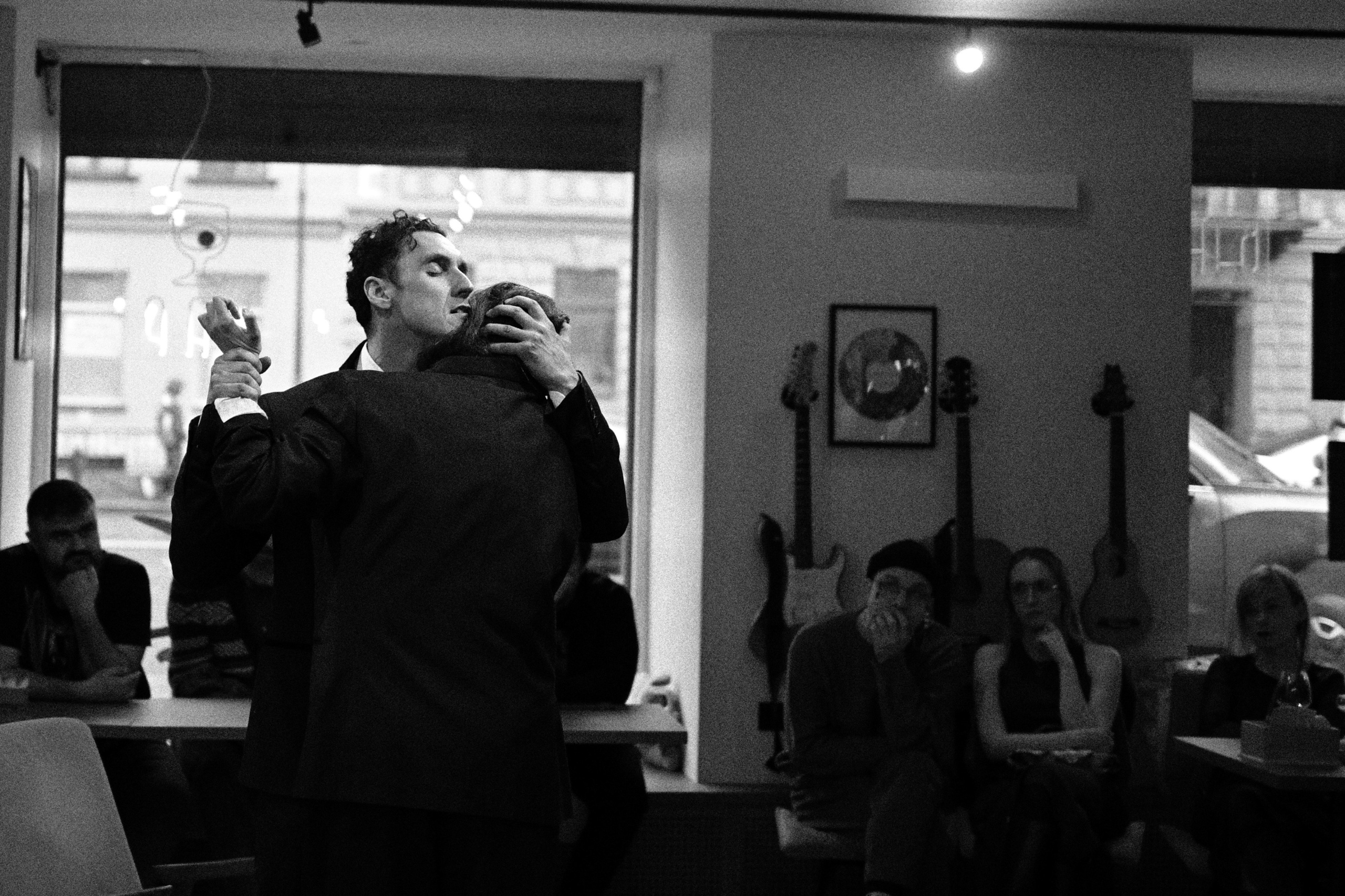 Спектакль «Гамлет-Ричард» в баре «ЦПР»