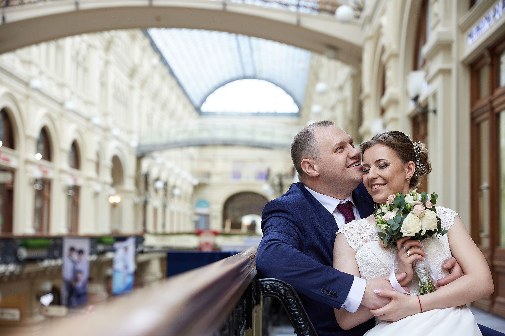 Прогулка, фотосессия жениха и невесты. Свадебная съемка. Фотограф в Москве Валерий Боцман
