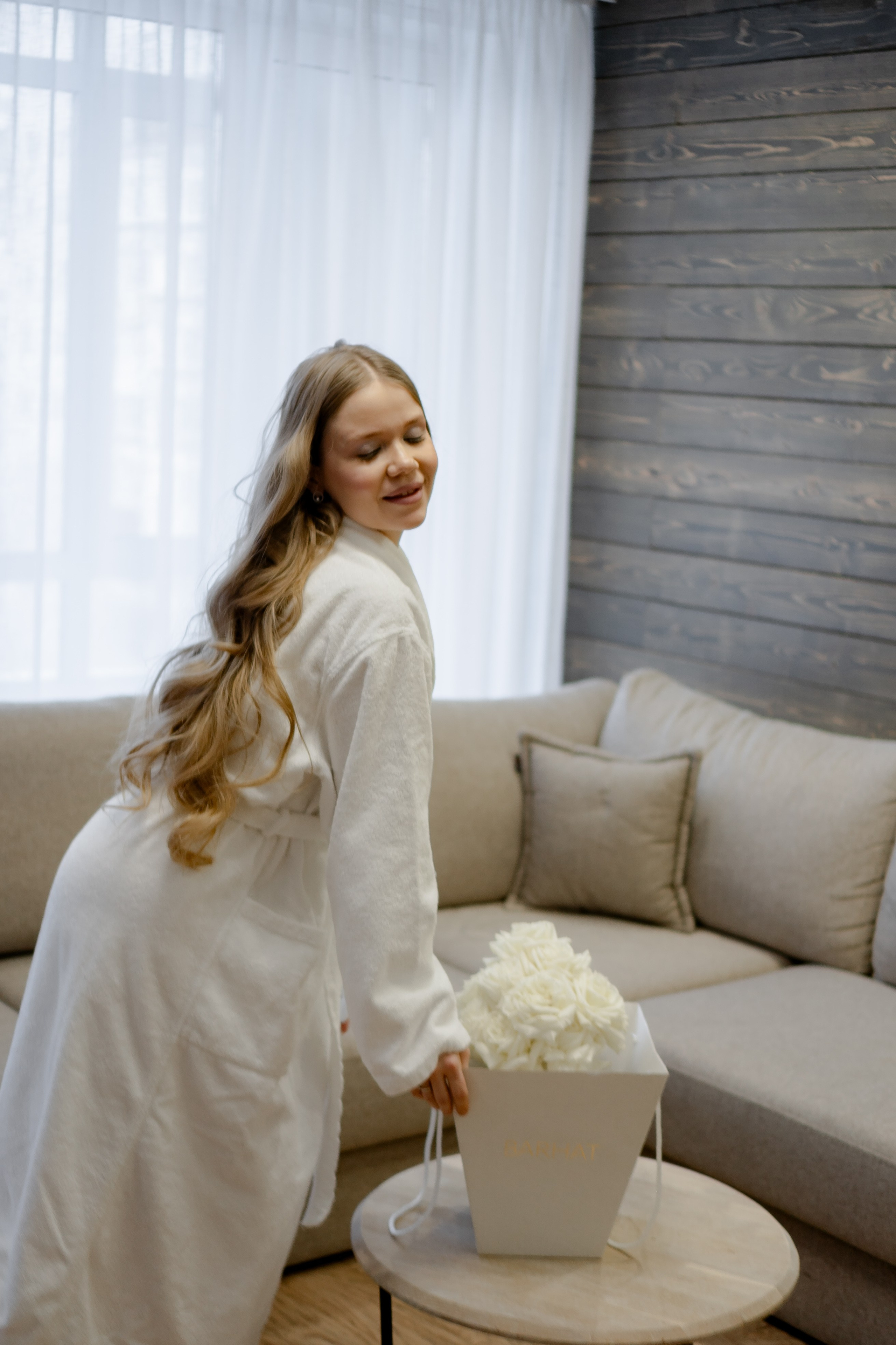 СВАДЕБНАЯ СЬЕМКА СБОРОВ В ОТЕЛЕ И ВЫЕЗД НА ЦЕРЕМОНИЮ (СНЯТО В СИБИРЕ В НИЖНЕВАРТОВСКЕ). Профессиональный фотограф, Санкт-Петербург — Виктория Богомолова