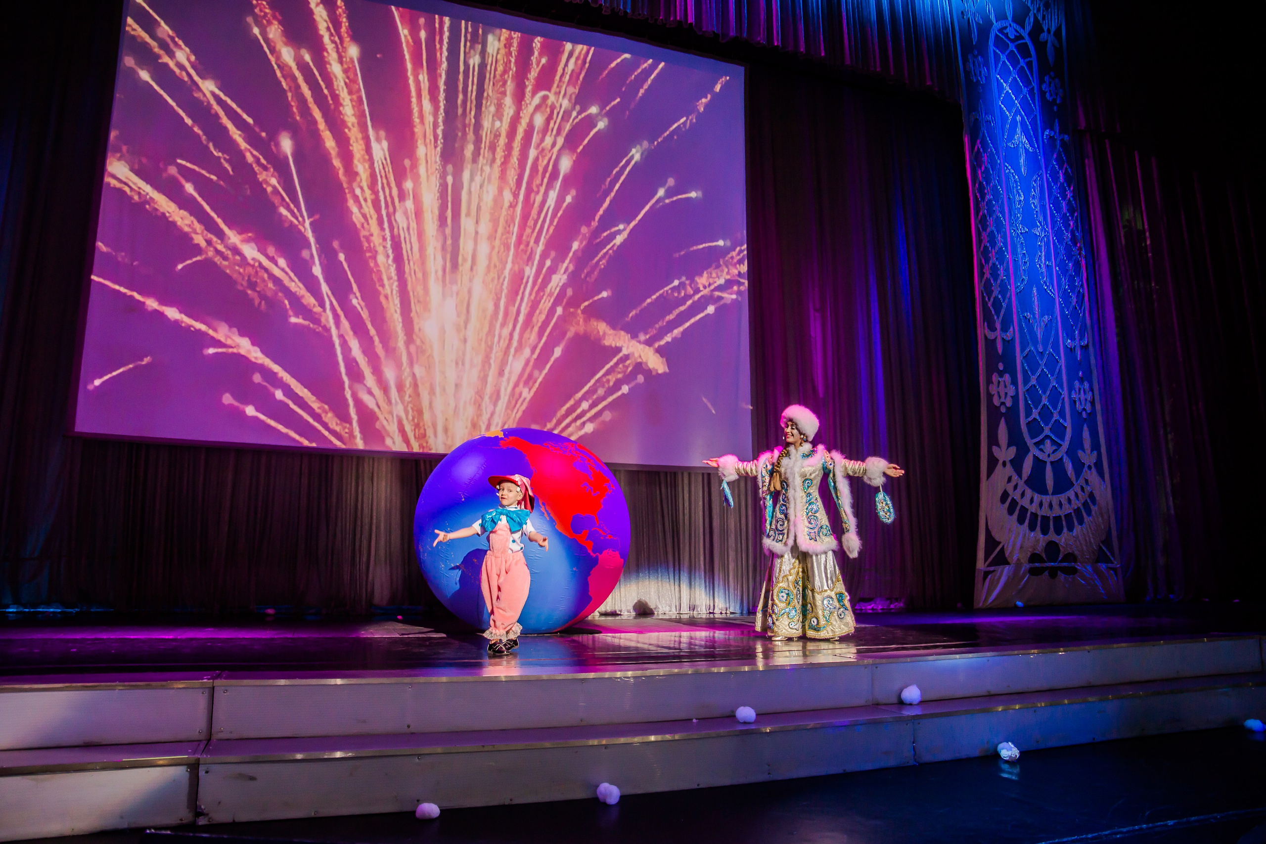 Репортаж — детская елка в БКЗ. Свадебный и семейный фотограф в Санкт-Петербурге Макеева Наталья