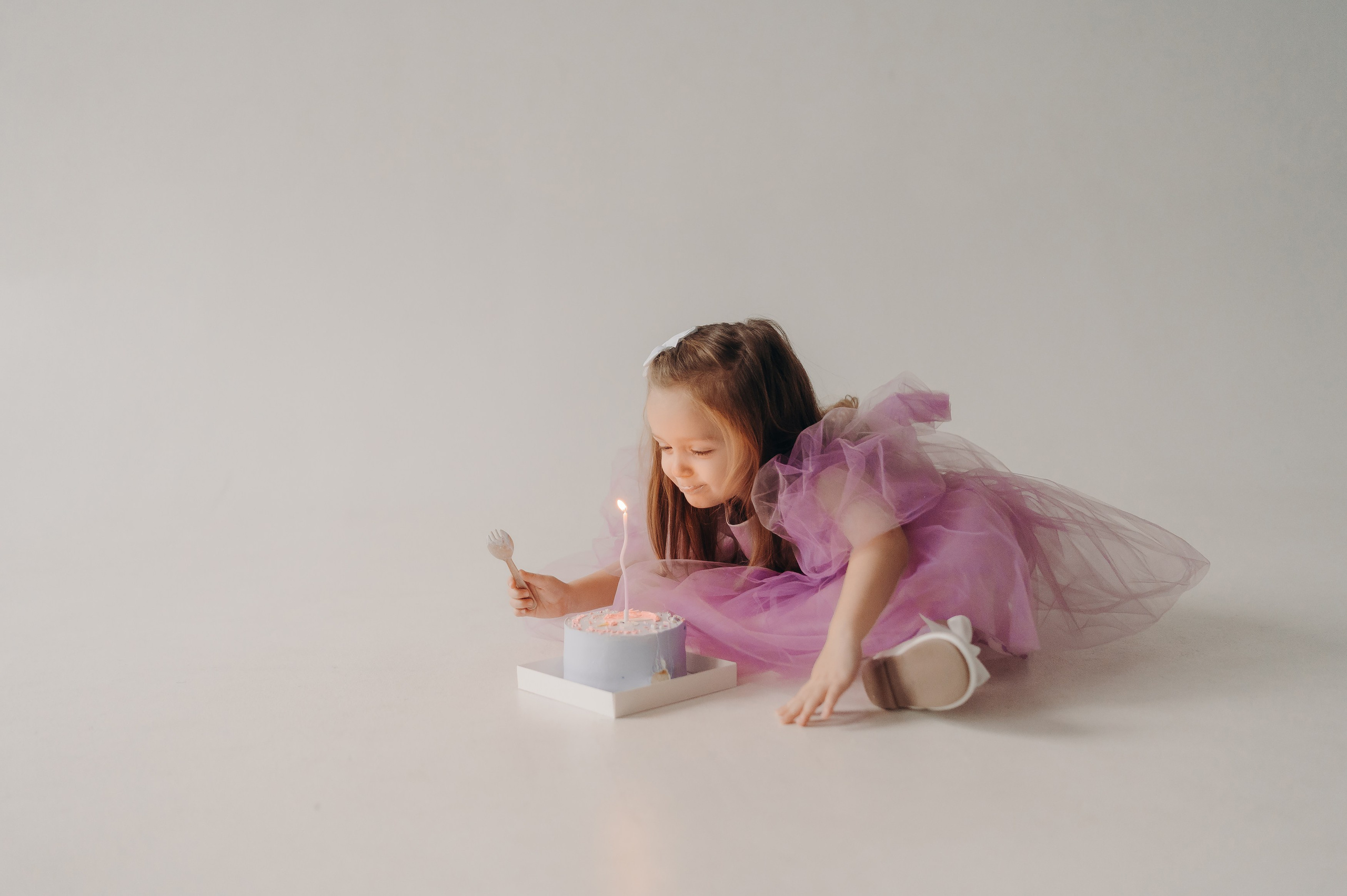 Мама, папа, я и тортик. Главная