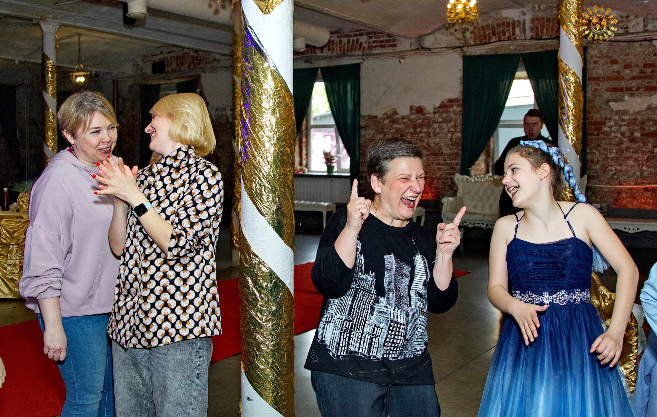 Выпускной 2023 (4-й класс, ММШ). Клуб Royal. Москва. Репортажная съемка в Москве и области. Анималистика