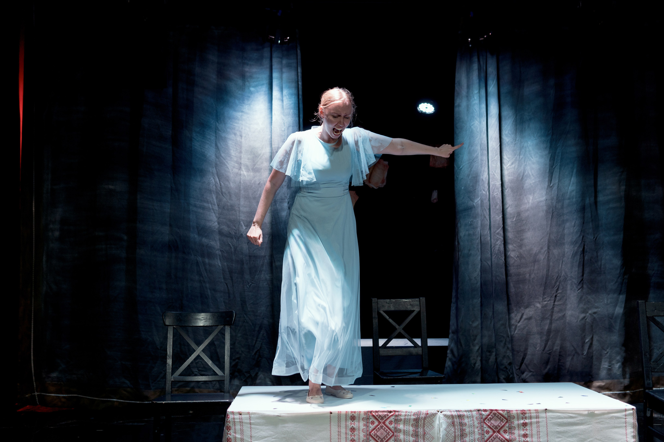 Спектакль «Женитьба». Репортажный и портретный фотограф Андрей Гаровский