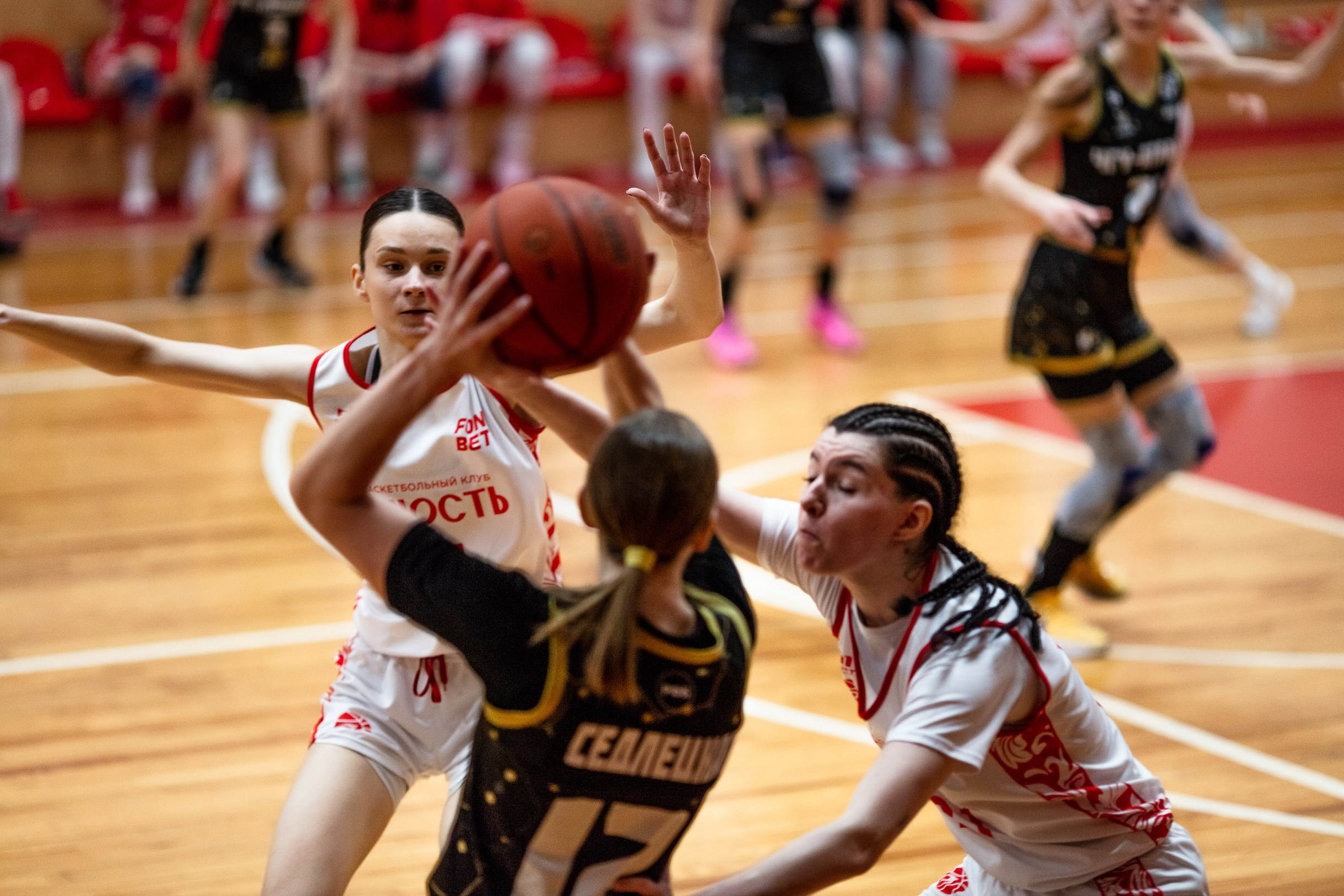 БК Юность — ЧГУ-Атланта / 3 игра. Фотография