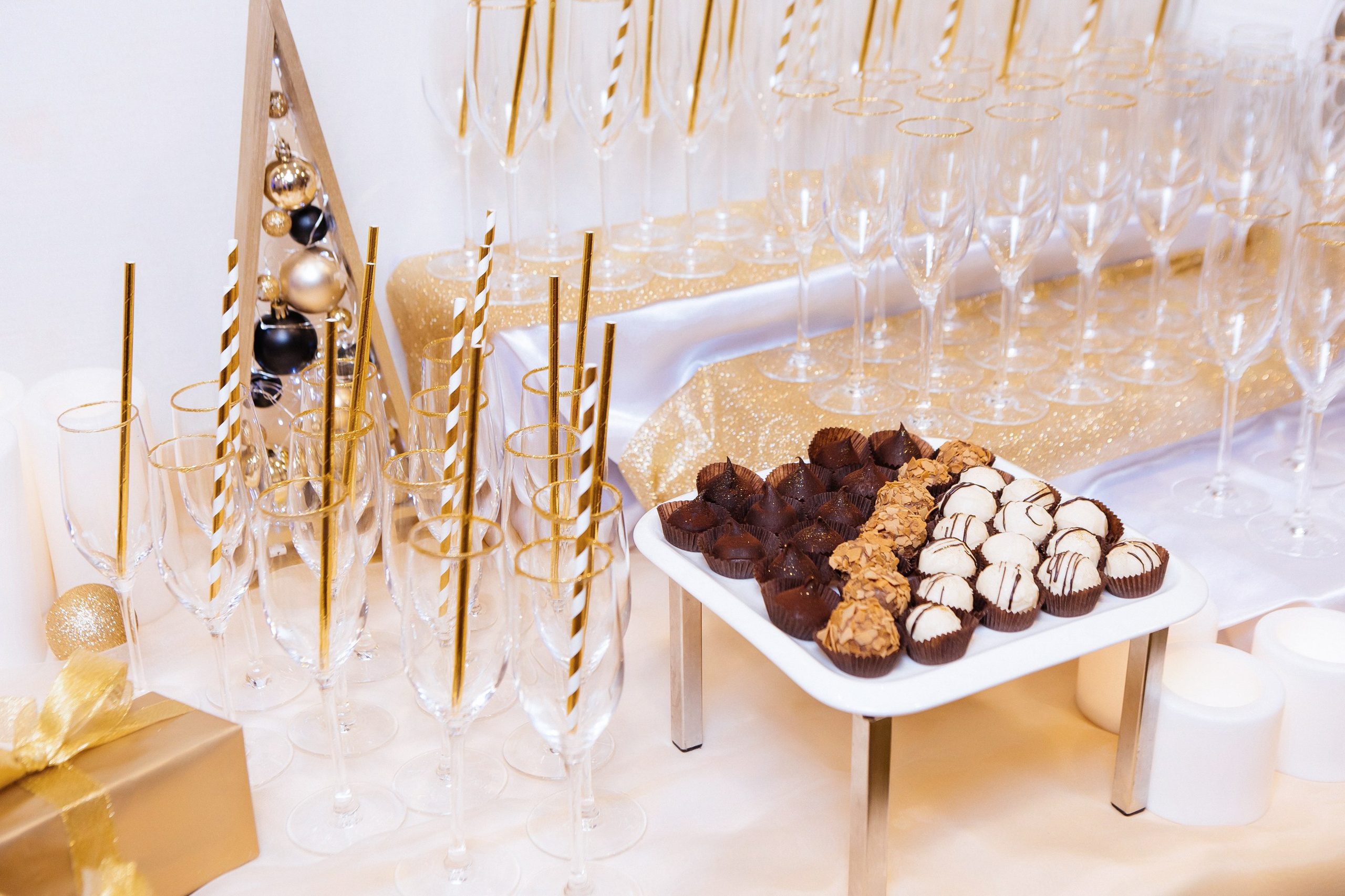 Кортъярд. LEVORIGINAL