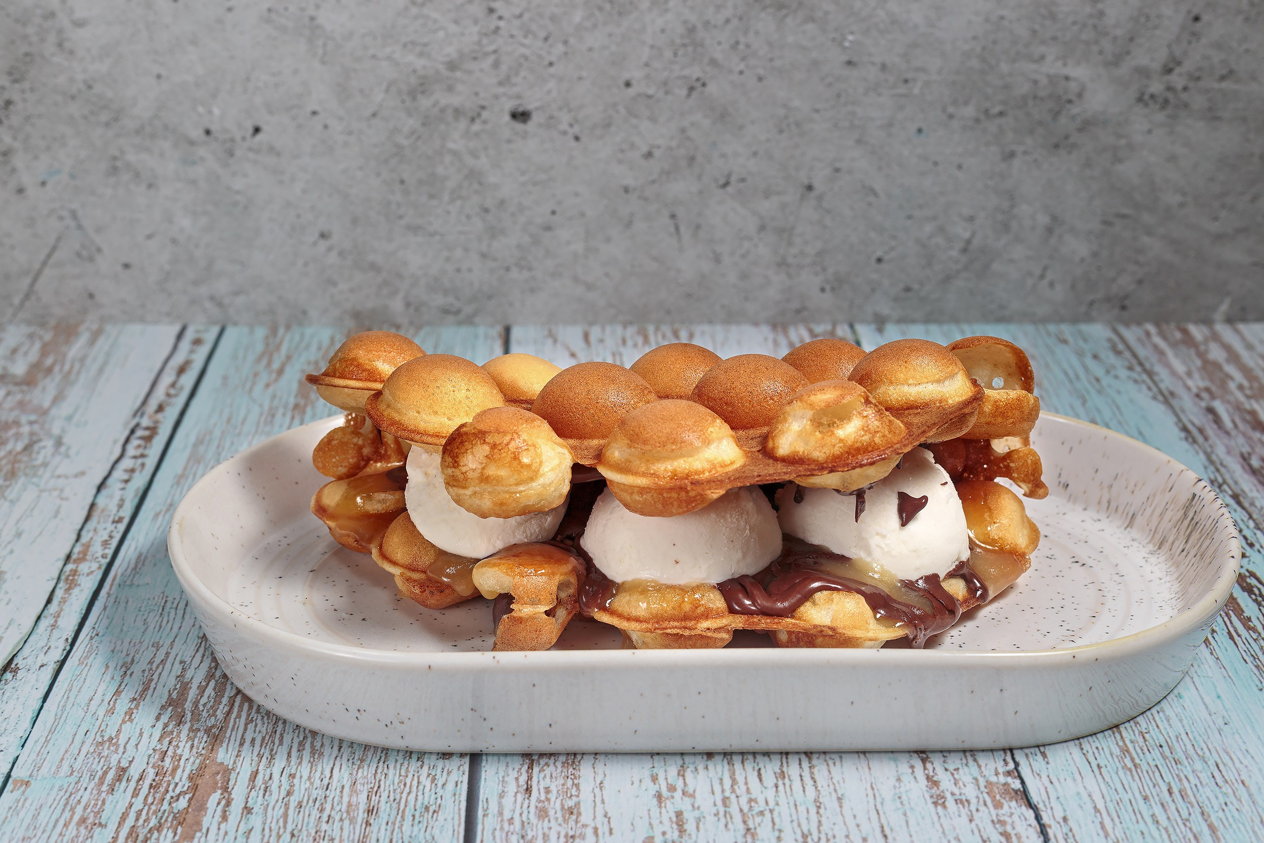 Гонконгская вафля в кофейне-кондитерской Konfi