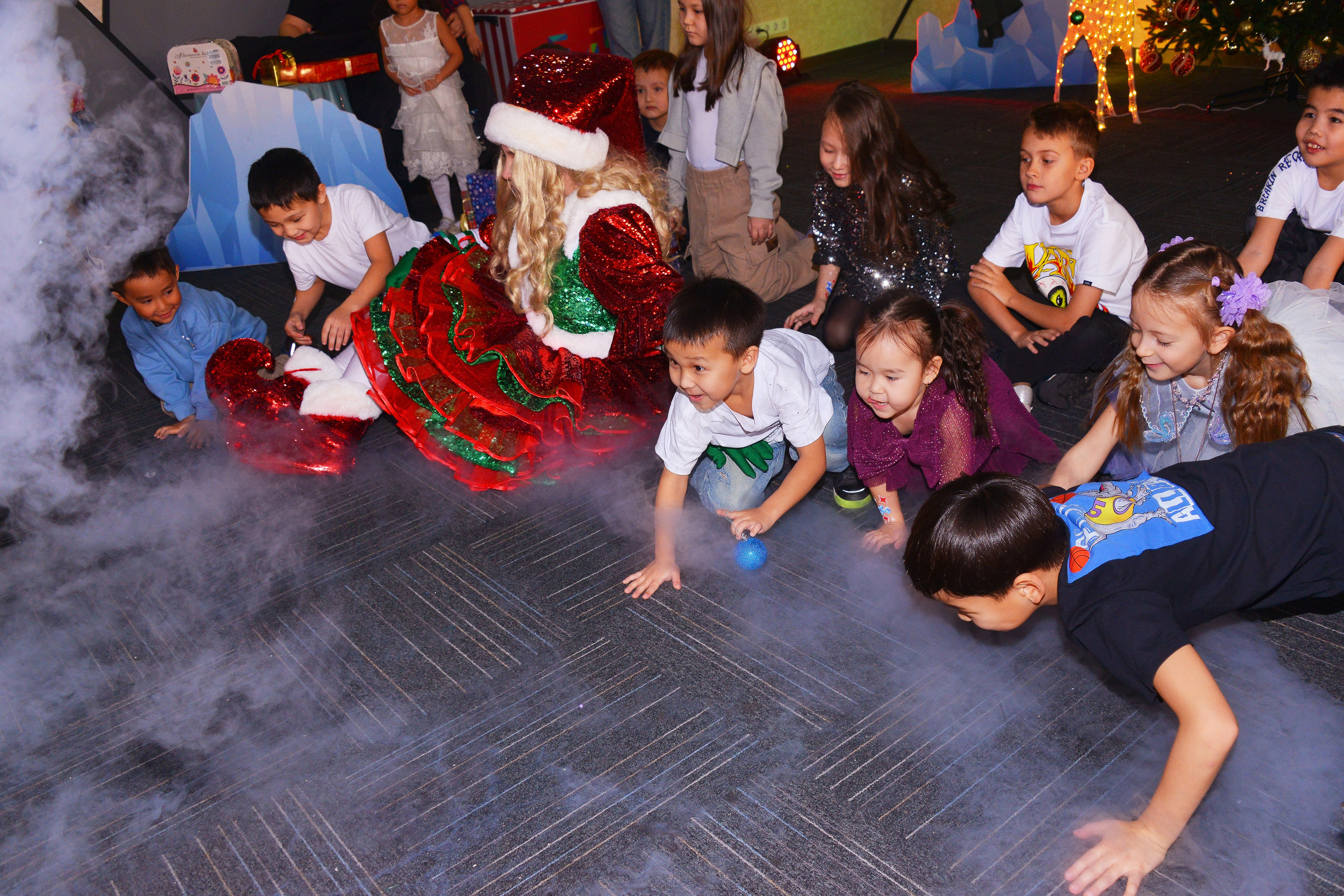 Новый год. Фотосъёмка. Фотограф Сергей Авдеев-семейный и детский фотограф в Алматы