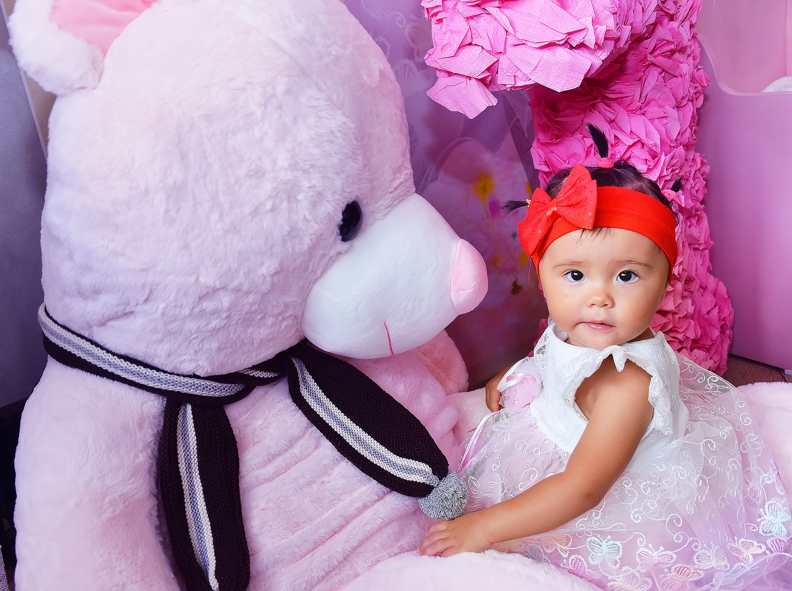 Дети-5 (Адель-1годик). Фотосъёмка. Фотограф Сергей Авдеев-семейный и детский фотограф в Алматы