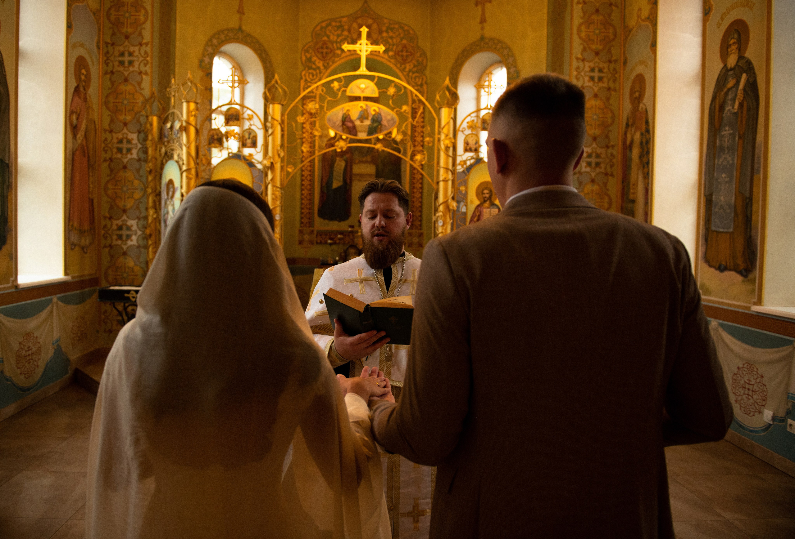 Влад и Лиза.Храм святого апостола Андрея Первозванного. Свадебный, женский, семейный фотограф в Севастополе Юлия Мошенко